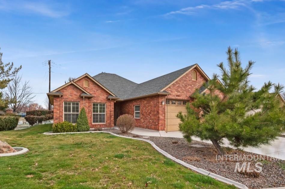 6980 E Greens Dr, Nampa, Idaho 83687, 2 Bedrooms, 2 Bathrooms, Residential For Sale, Price $396,000,MLS 98977972