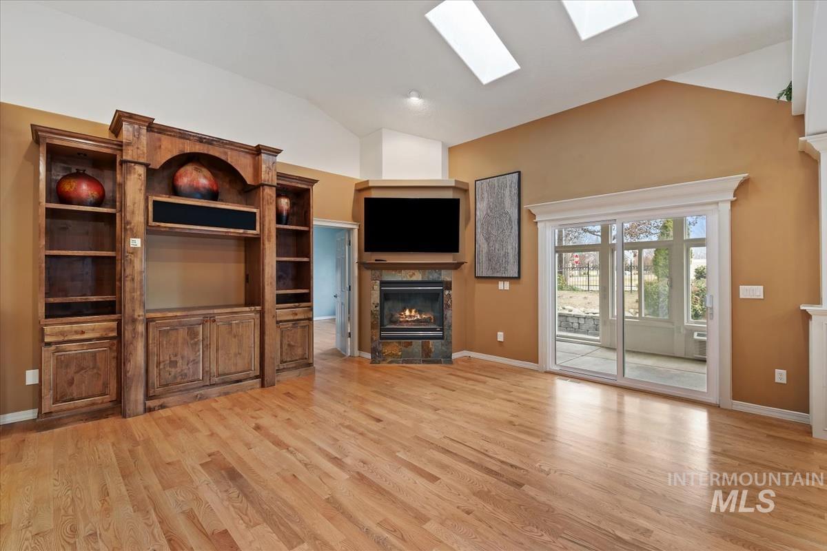 6980 E Greens Dr, Nampa, Idaho 83687, 2 Bedrooms, 2 Bathrooms, Residential For Sale, Price $396,000,MLS 98977972