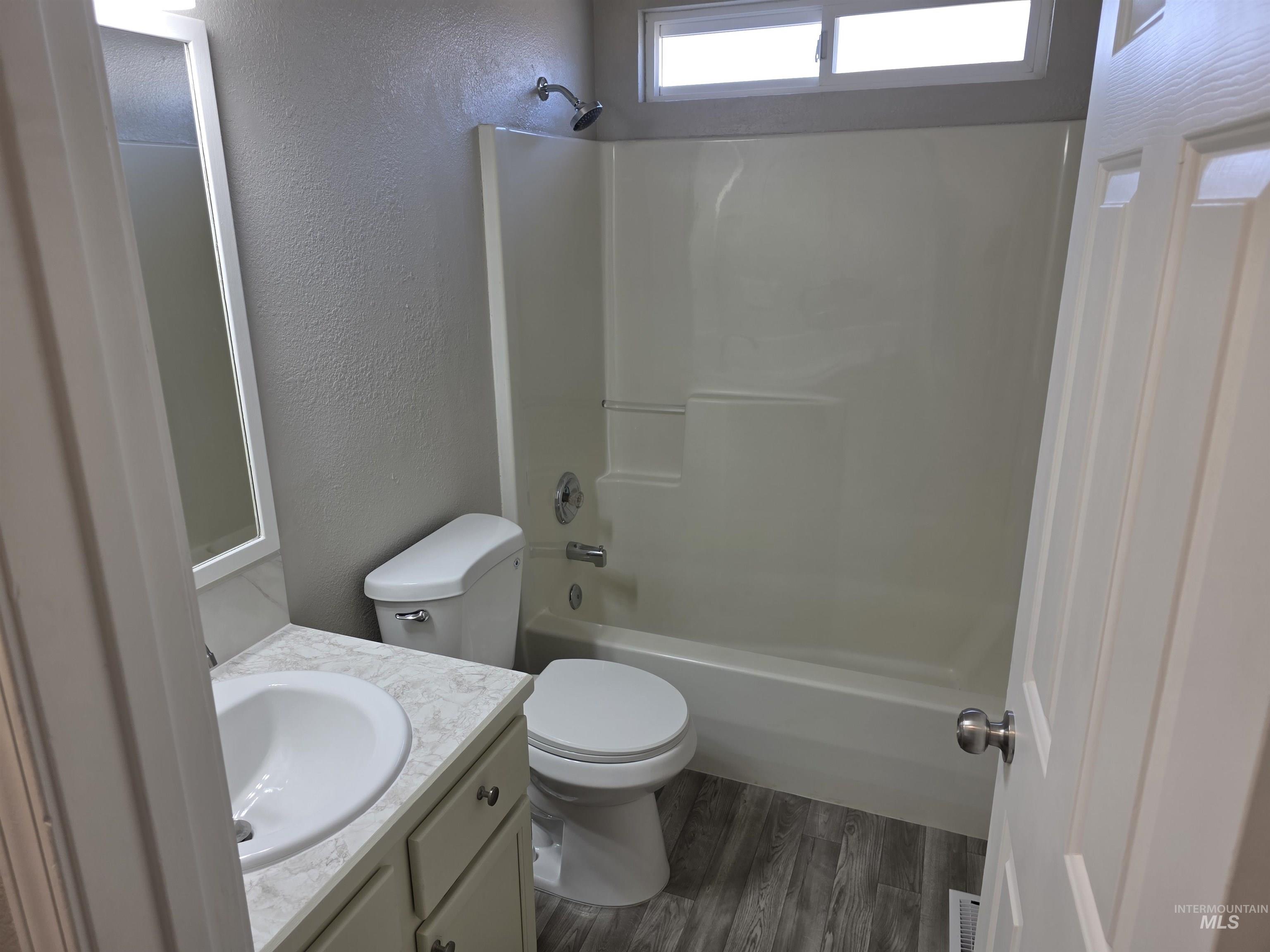 517 Pennsylvania Ct, Nampa, Idaho 83686, 3 Bedrooms, 2 Bathrooms, Residential For Sale, Price $345,000,MLS 98977973