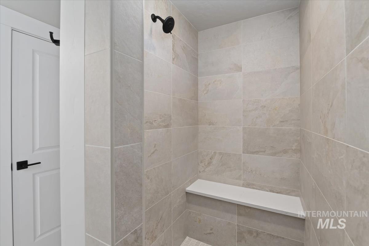 6614 N Good Dr, Eagle, Idaho 83629, 3 Bedrooms, 2 Bathrooms, Residential For Sale, Price $649,880,MLS 98977974