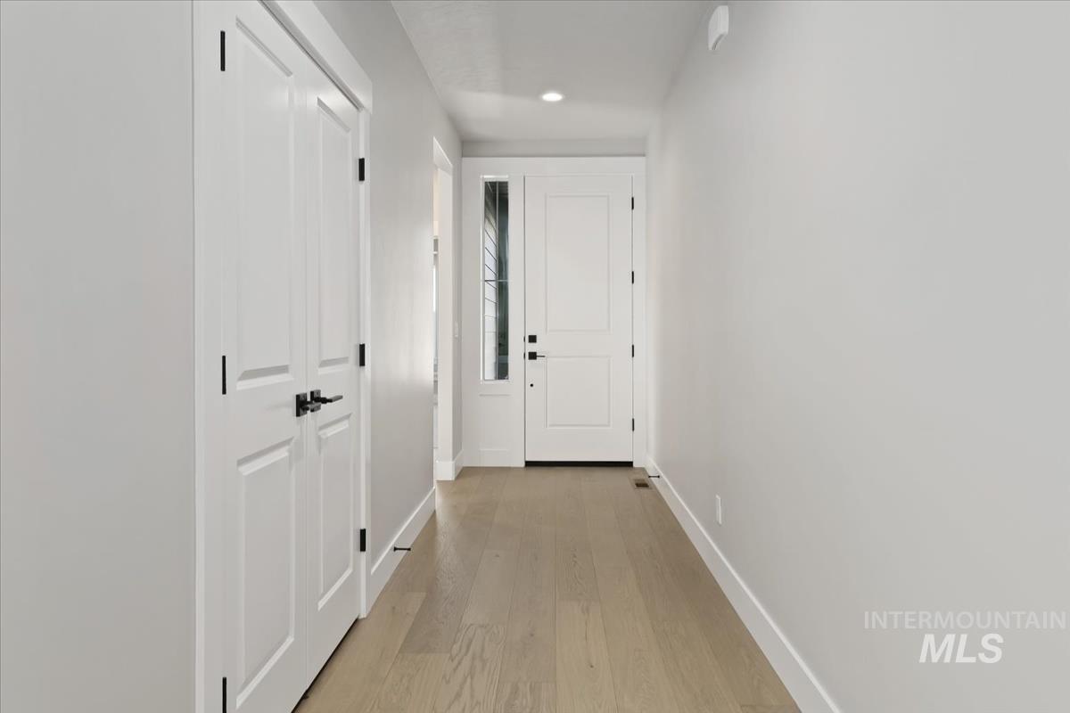 6614 N Good Dr, Eagle, Idaho 83629, 3 Bedrooms, 2 Bathrooms, Residential For Sale, Price $649,880,MLS 98977974