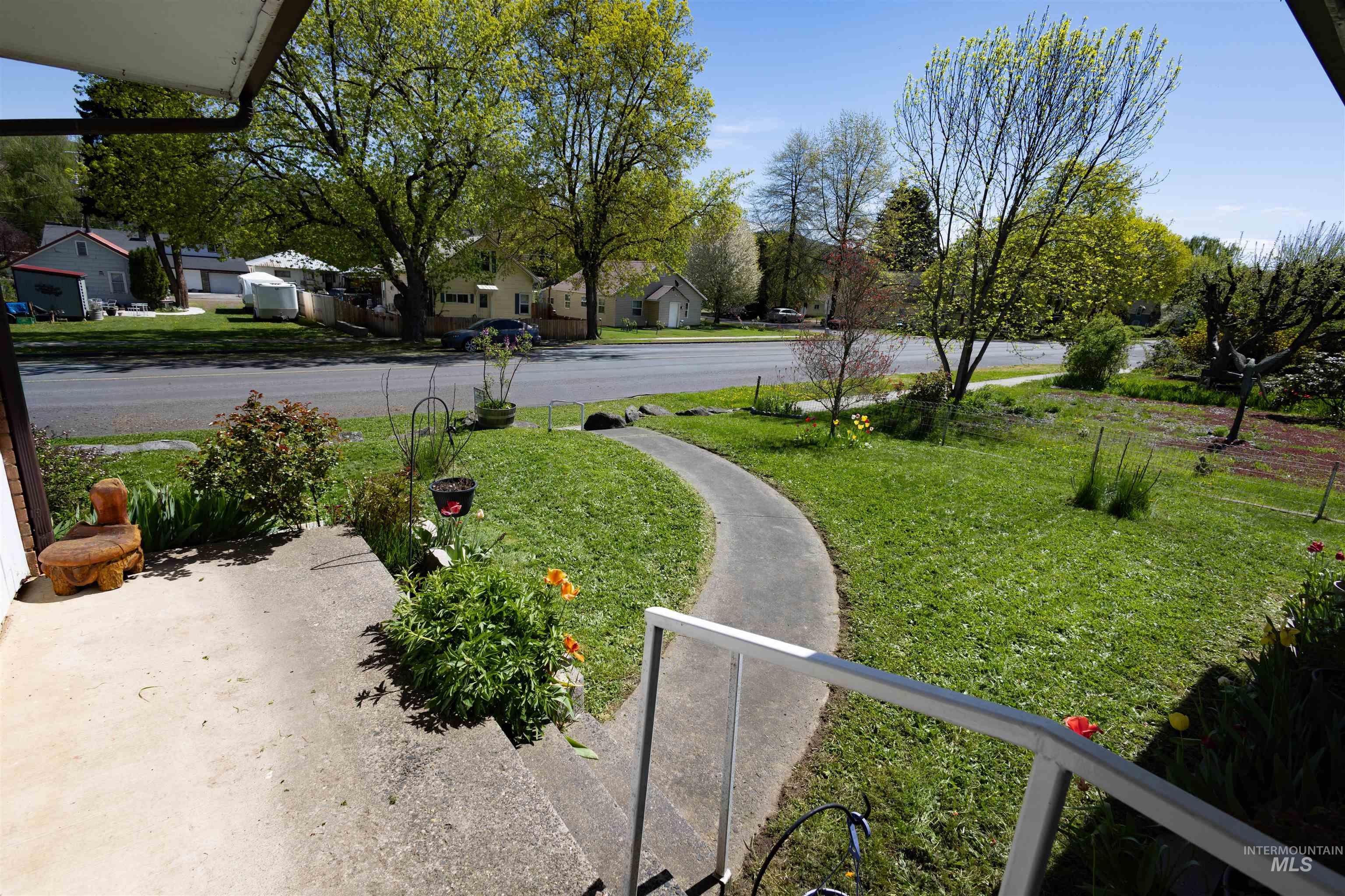 712 Hill St, Kamiah, Idaho 83536, 3 Bedrooms, 2 Bathrooms, Residential For Sale, Price $299,900,MLS 98977975