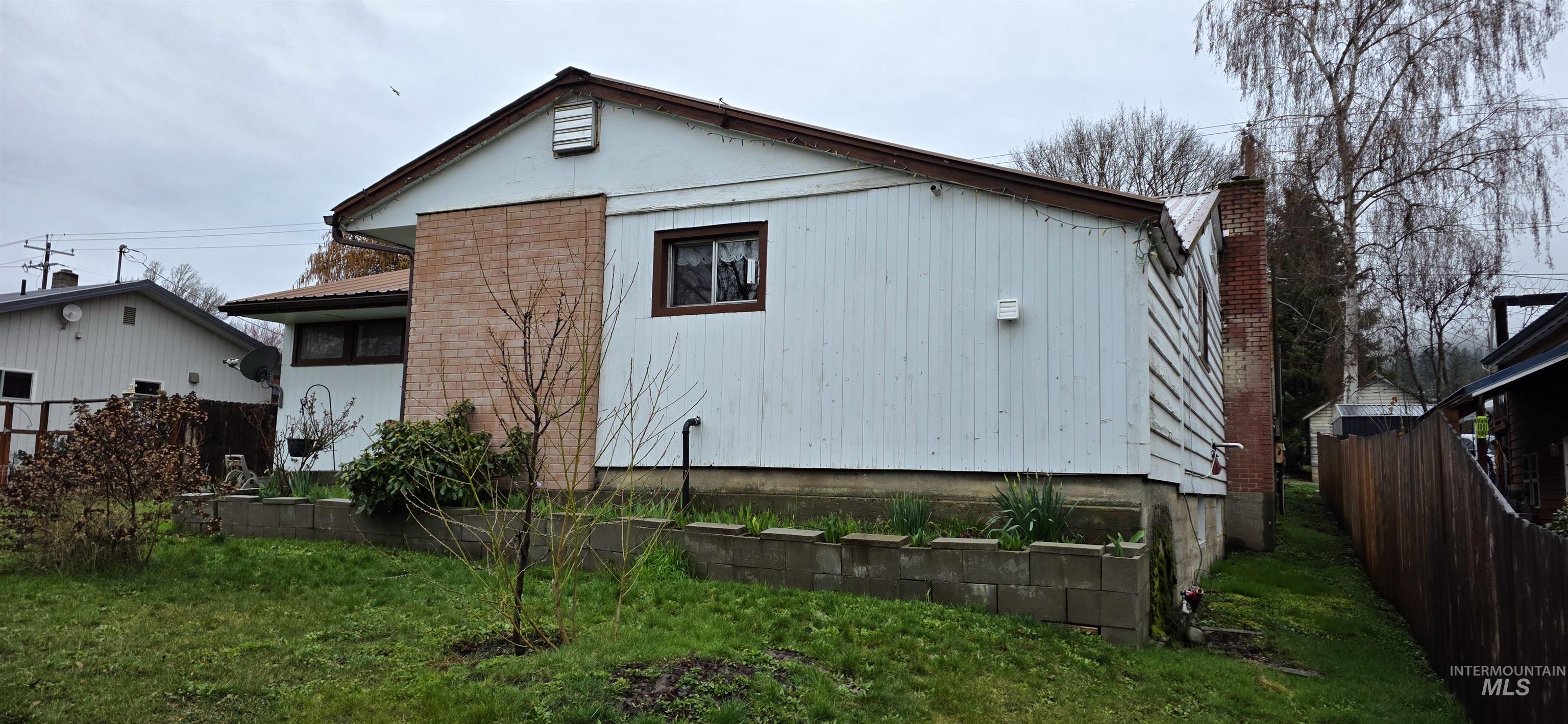 712 Hill St, Kamiah, Idaho 83536, 3 Bedrooms, 2 Bathrooms, Residential For Sale, Price $299,900,MLS 98977975