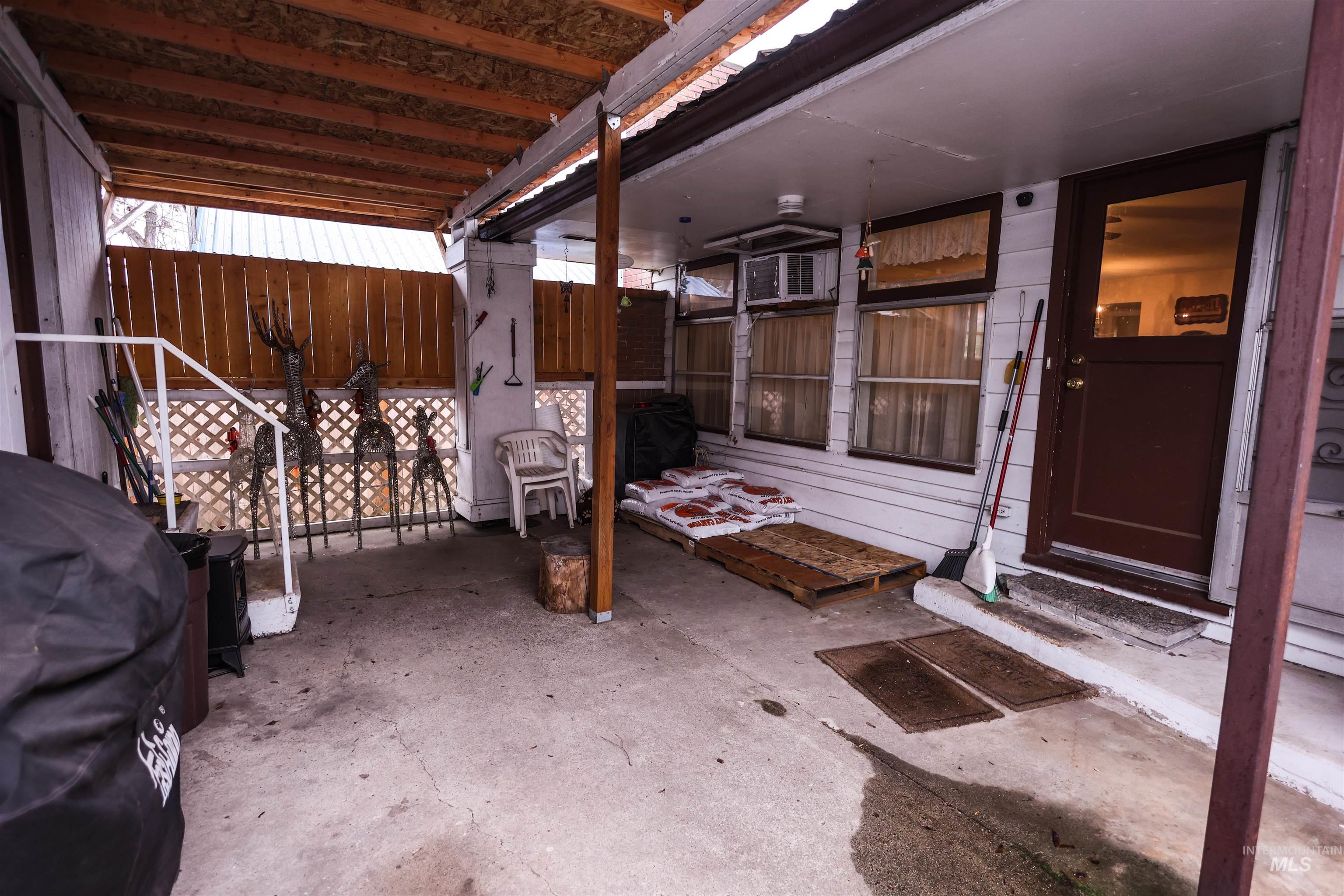 712 Hill St, Kamiah, Idaho 83536, 3 Bedrooms, 2 Bathrooms, Residential For Sale, Price $299,900,MLS 98977975