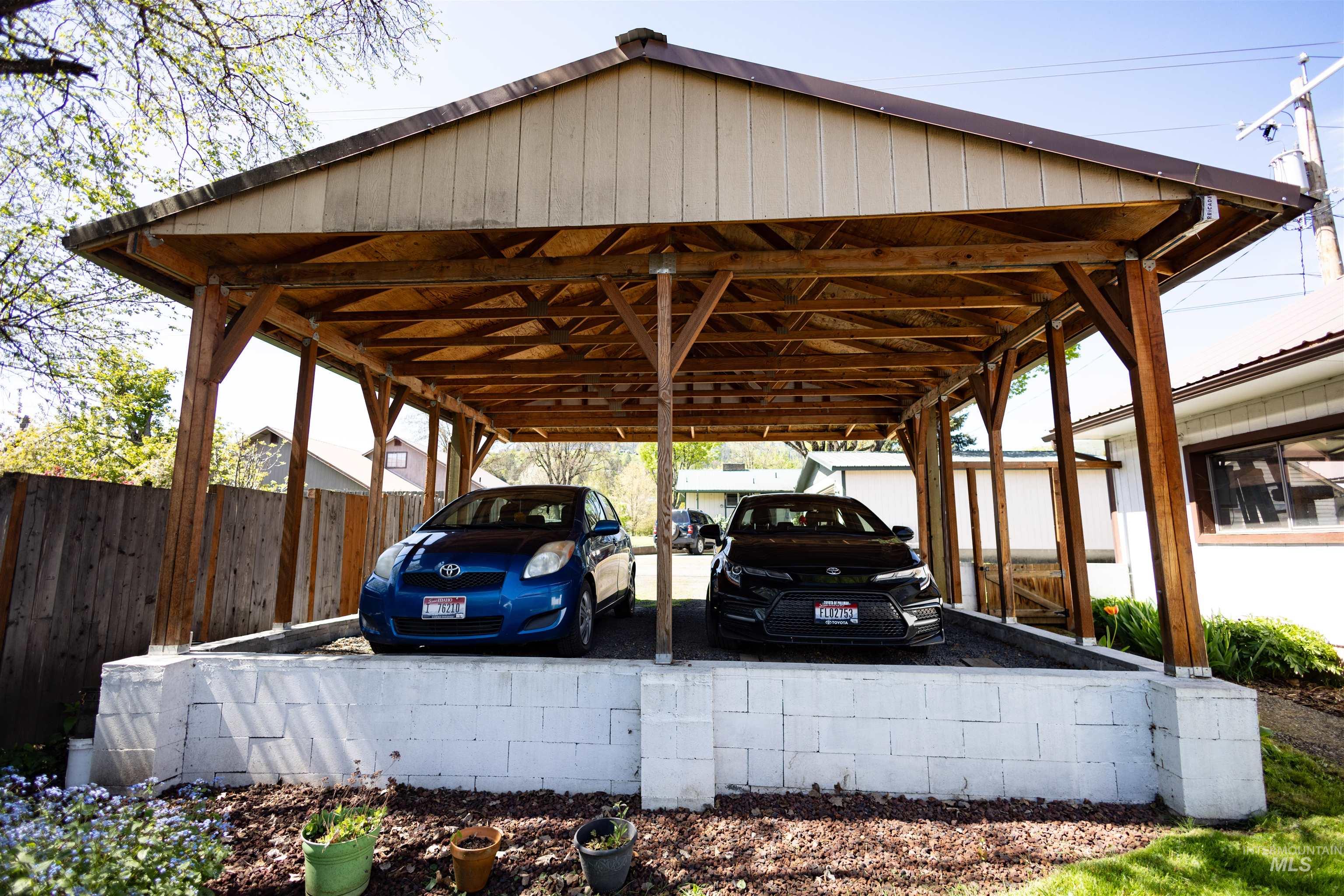 712 Hill St, Kamiah, Idaho 83536, 3 Bedrooms, 2 Bathrooms, Residential For Sale, Price $299,900,MLS 98977975