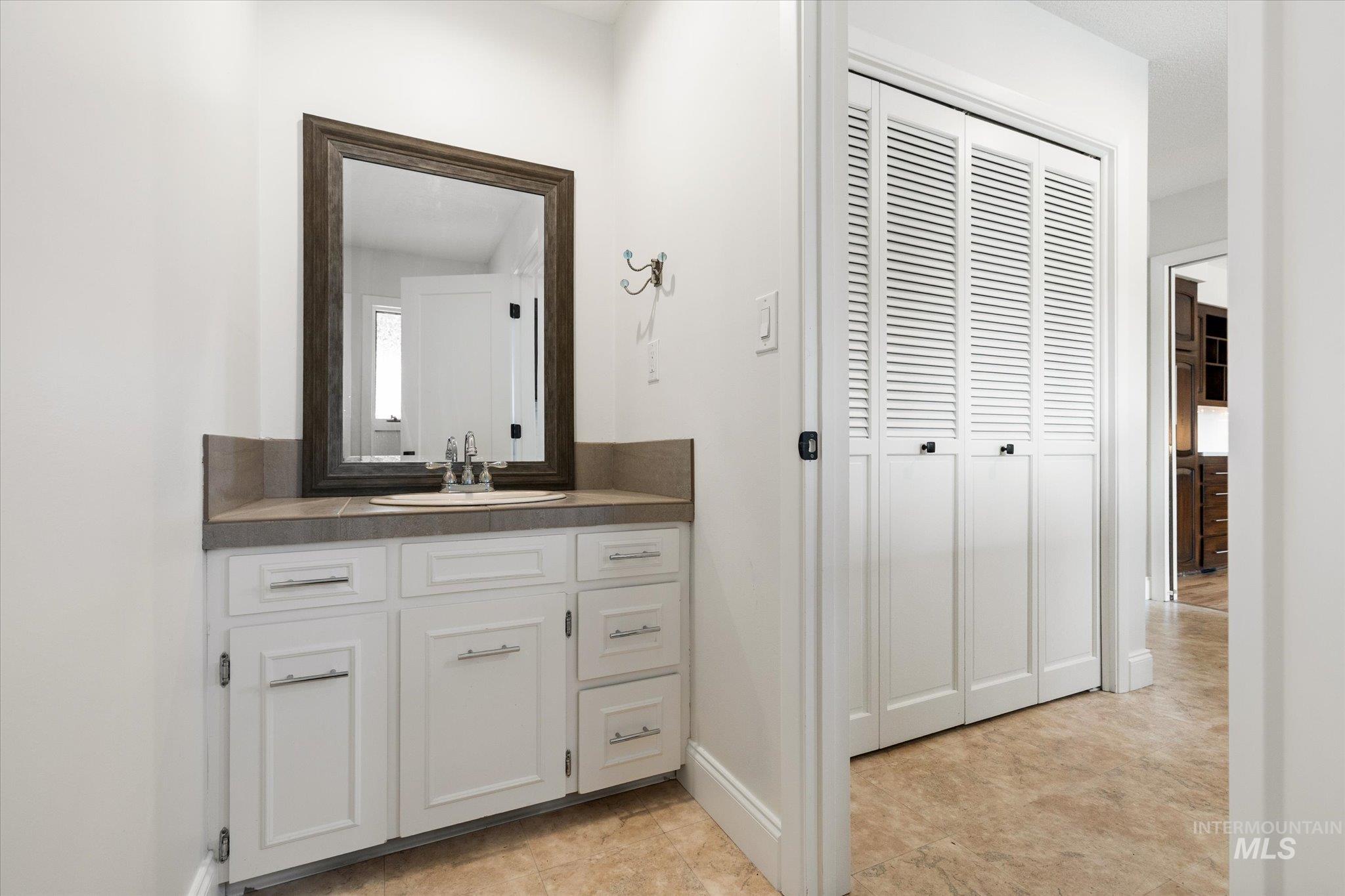 12445 W Ginger Creek, Boise, Idaho 83713, 5 Bedrooms, 4 Bathrooms, Residential For Sale, Price $1,324,900,MLS 98977979