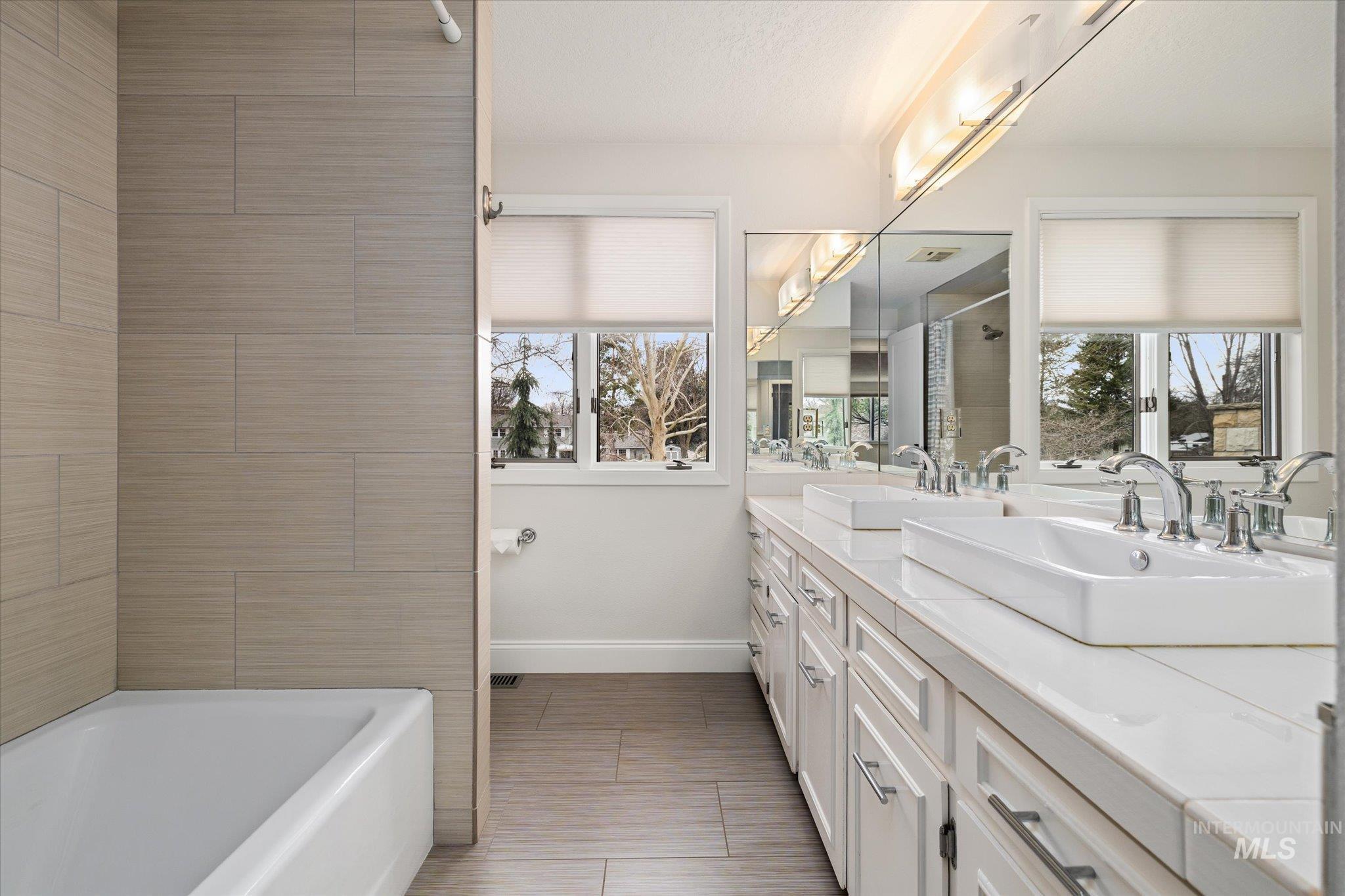 12445 W Ginger Creek, Boise, Idaho 83713, 5 Bedrooms, 4 Bathrooms, Residential For Sale, Price $1,324,900,MLS 98977979