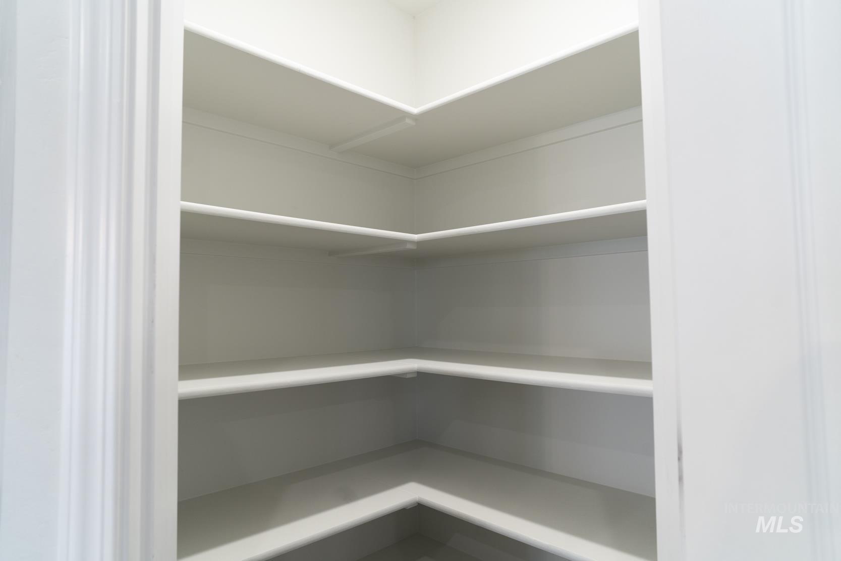 1281 W Buffalo River Dr, Meridian, Idaho 83642, 4 Bedrooms, 2 Bathrooms, Residential For Sale, Price $439,900,MLS 98977980