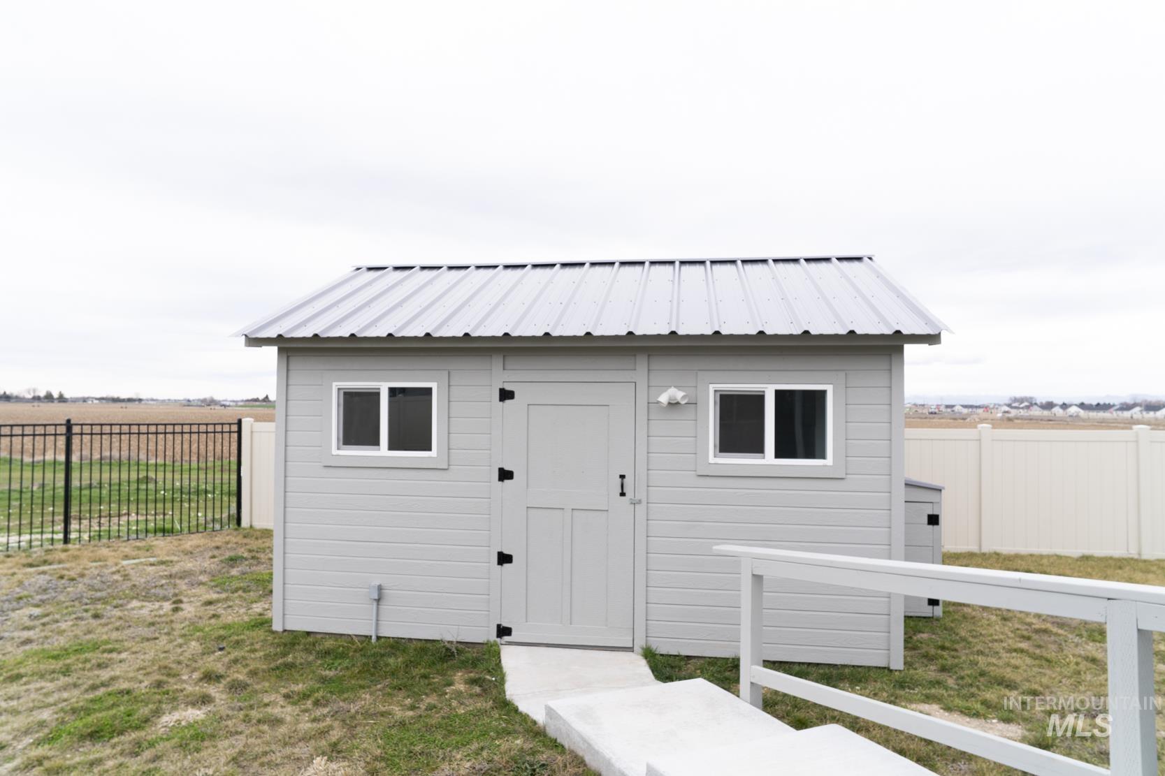 1281 W Buffalo River Dr, Meridian, Idaho 83642, 4 Bedrooms, 2 Bathrooms, Residential For Sale, Price $439,900,MLS 98977980