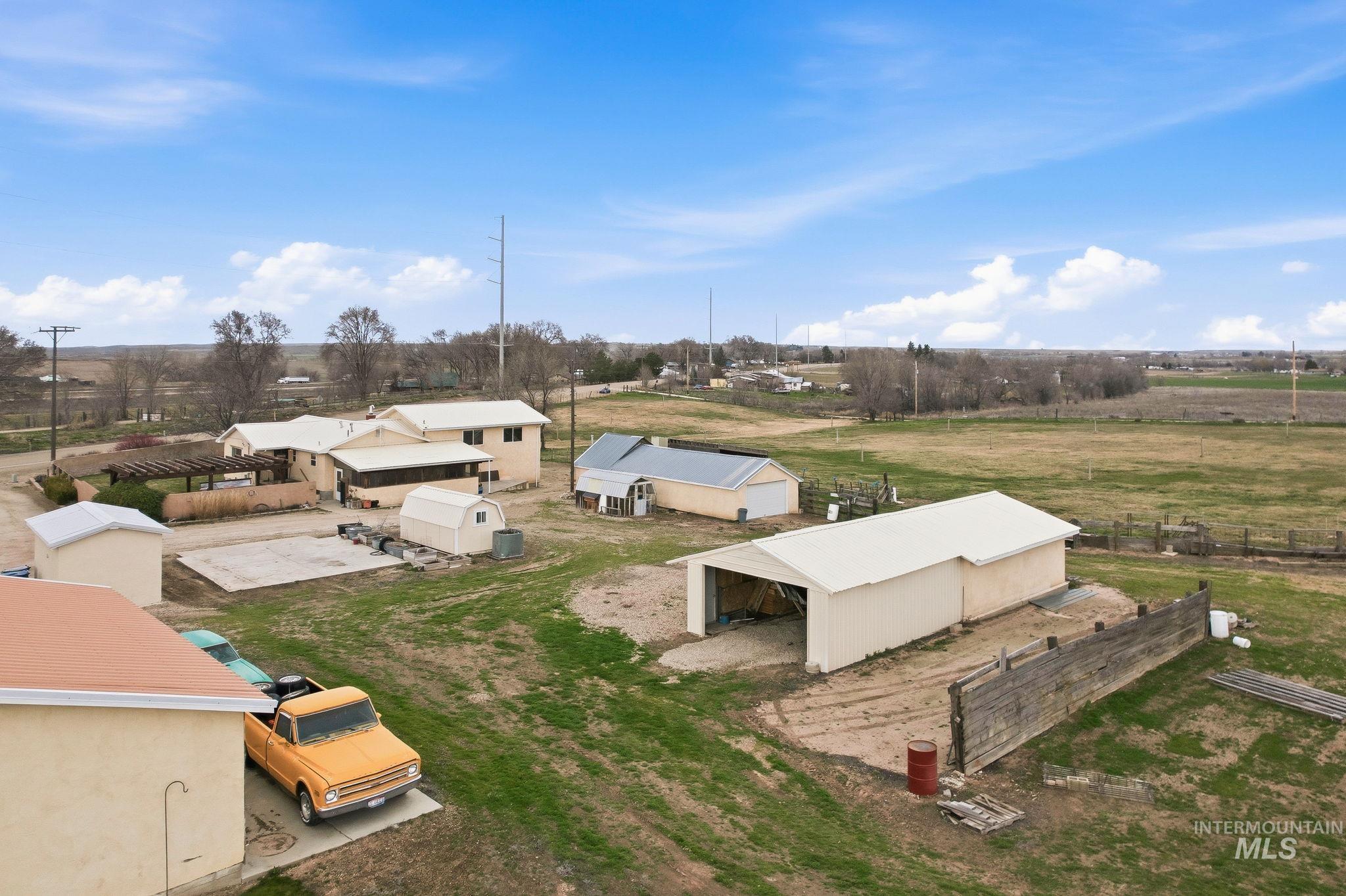 28656 Old Highway 30, Caldwell, Idaho 83607, 3 Bedrooms, 2 Bathrooms, Residential For Sale, Price $750,000,MLS 98977982