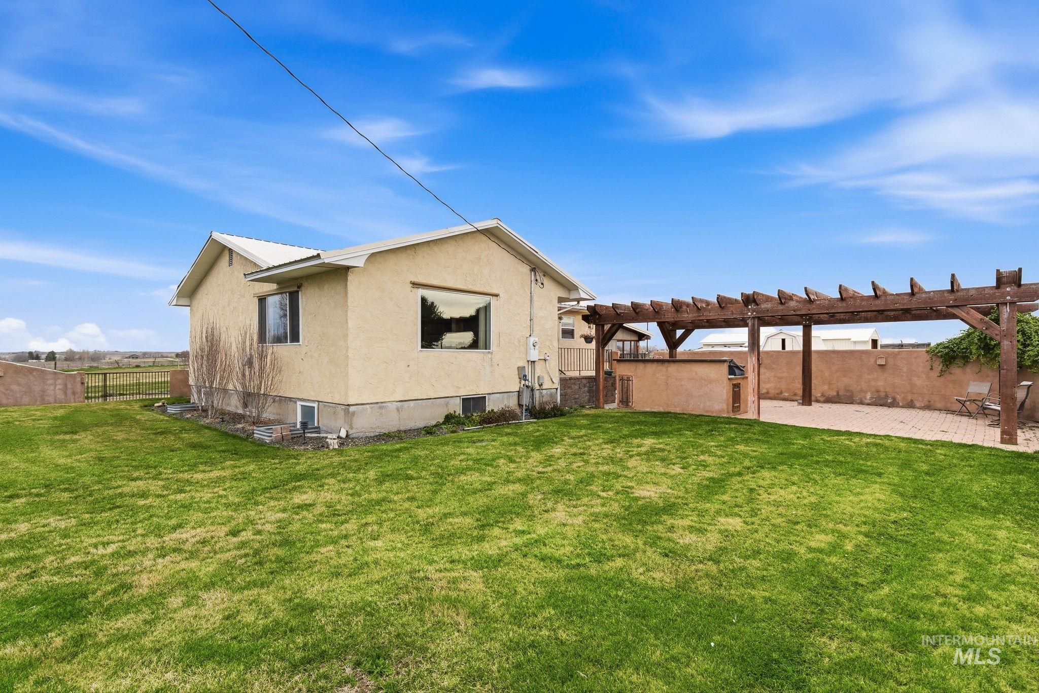 28656 Old Highway 30, Caldwell, Idaho 83607, 3 Bedrooms, 2 Bathrooms, Residential For Sale, Price $750,000,MLS 98977982