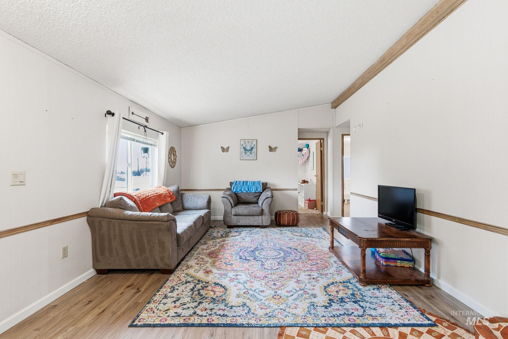 28656 Old Highway 30, Caldwell, Idaho 83607, 3 Bedrooms, 2 Bathrooms, Residential For Sale, Price $750,000,MLS 98977982