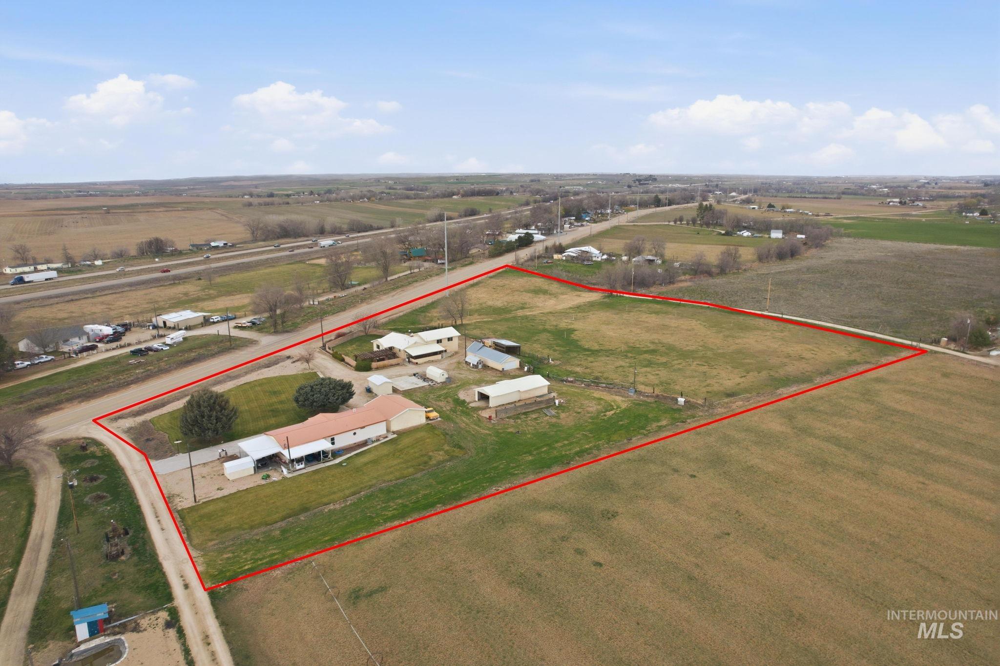 28656 Old Highway 30, Caldwell, Idaho 83607, 3 Bedrooms, 2 Bathrooms, Residential For Sale, Price $750,000,MLS 98977982