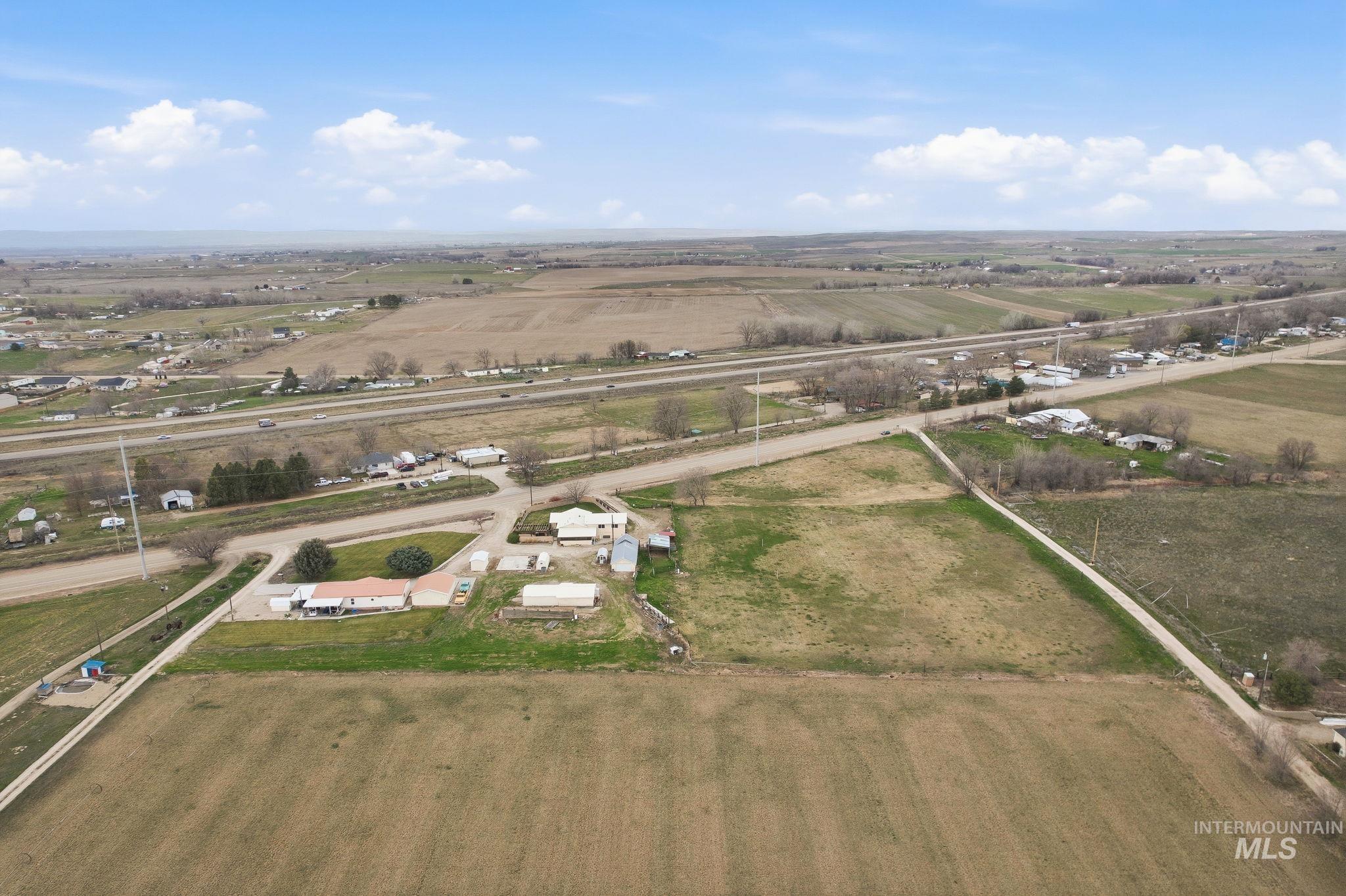 28656 Old Highway 30, Caldwell, Idaho 83607, 3 Bedrooms, 2 Bathrooms, Residential For Sale, Price $750,000,MLS 98977982