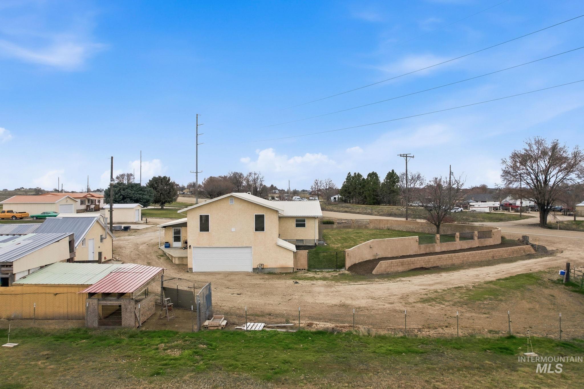 28656 Old Highway 30, Caldwell, Idaho 83607, 3 Bedrooms, 2 Bathrooms, Residential For Sale, Price $750,000,MLS 98977982