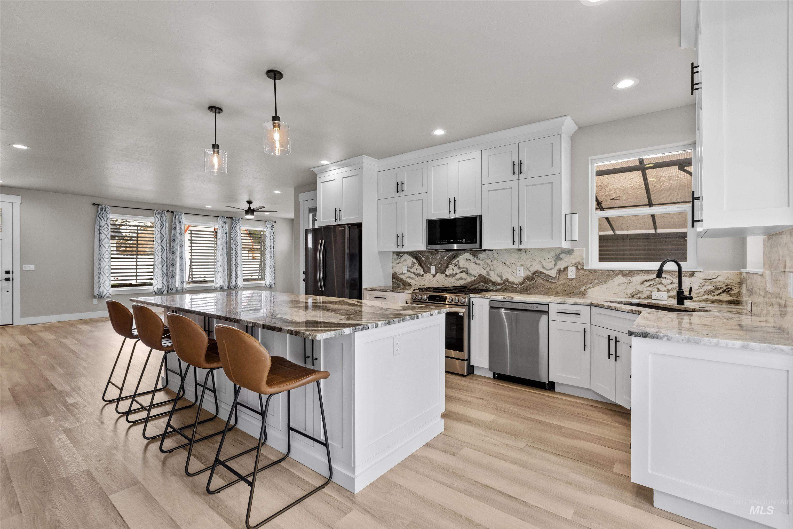 10402 W Shields Ave, Boise, Idaho 83714, 3 Bedrooms, 2.5 Bathrooms, Residential For Sale, Price $605,000,MLS 98977985