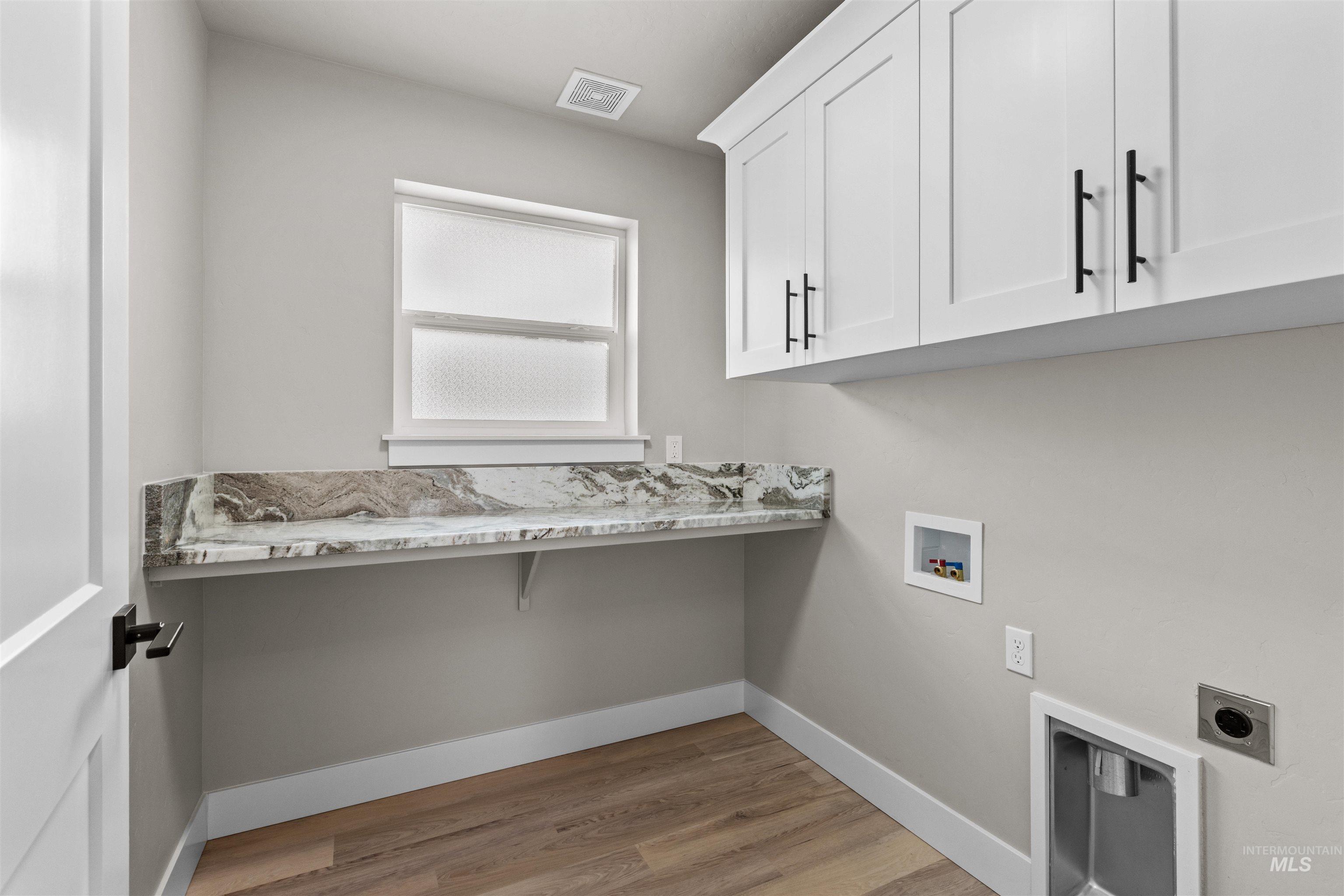 10402 W Shields Ave, Boise, Idaho 83714, 3 Bedrooms, 2.5 Bathrooms, Residential For Sale, Price $605,000,MLS 98977985