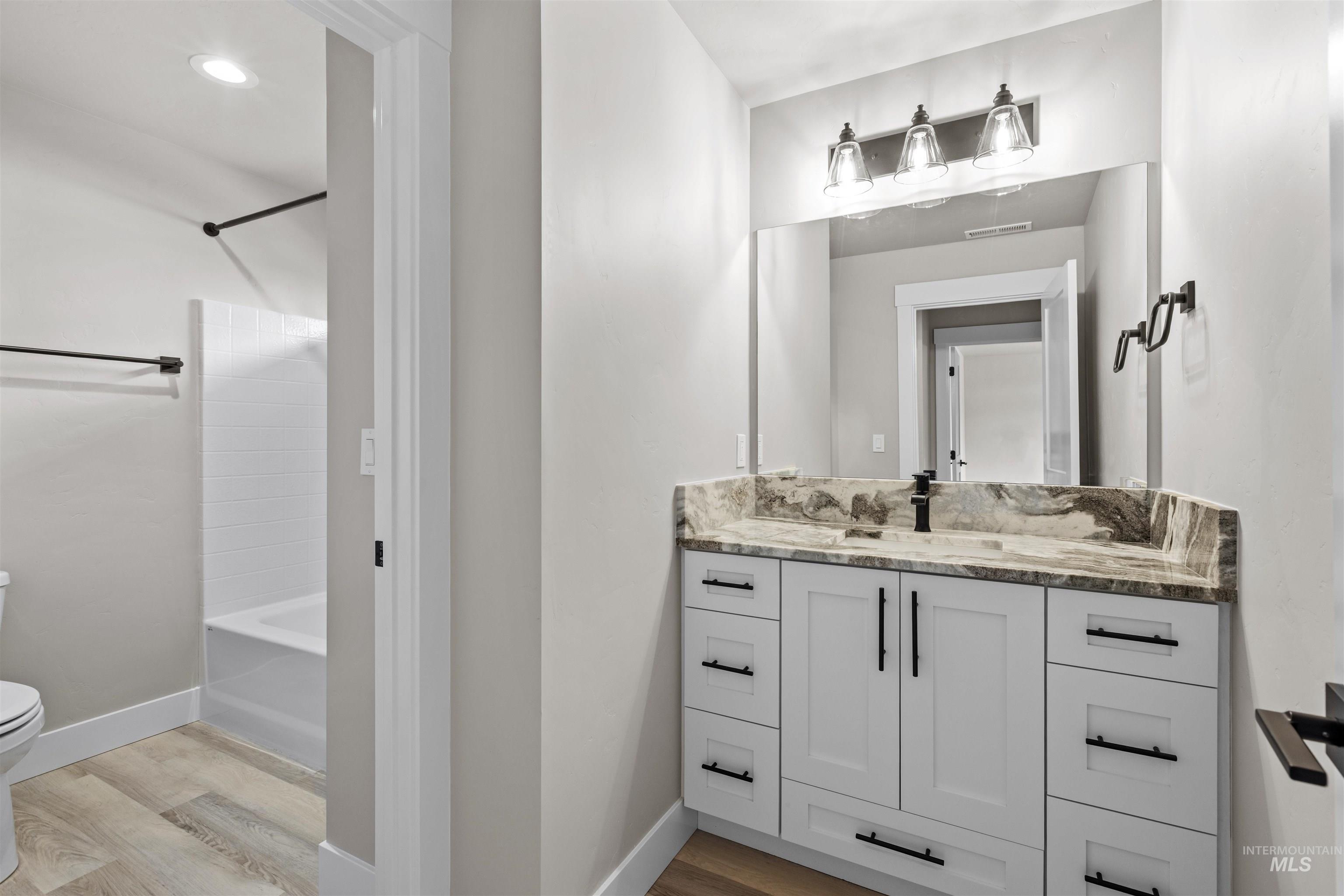 10402 W Shields Ave, Boise, Idaho 83714, 3 Bedrooms, 2.5 Bathrooms, Residential For Sale, Price $605,000,MLS 98977985