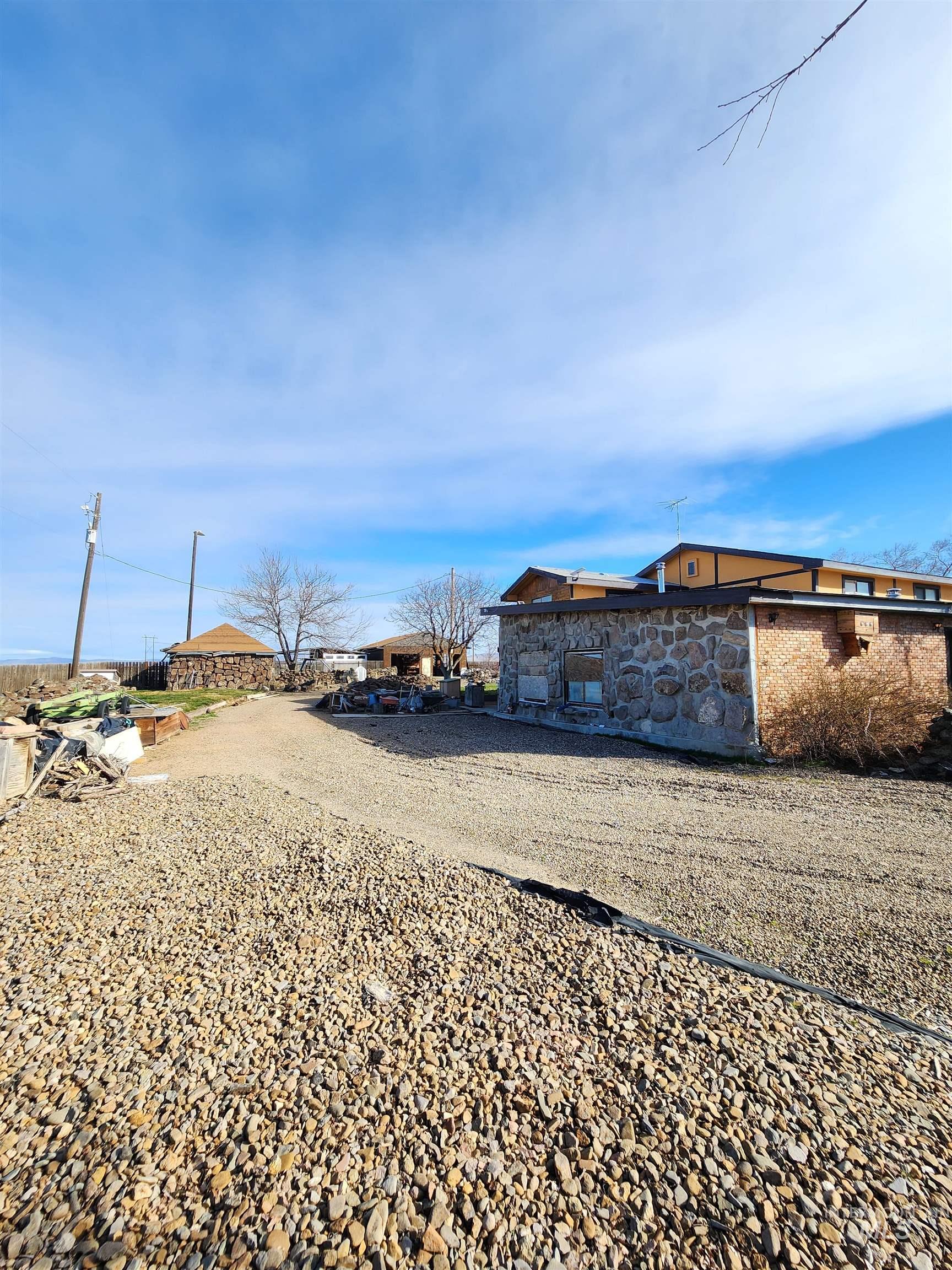 11382 W Desert Duck Ave, Mountain Home, Idaho 83647, 3 Bedrooms, 2 Bathrooms, Residential For Sale, Price $349,500,MLS 98977987