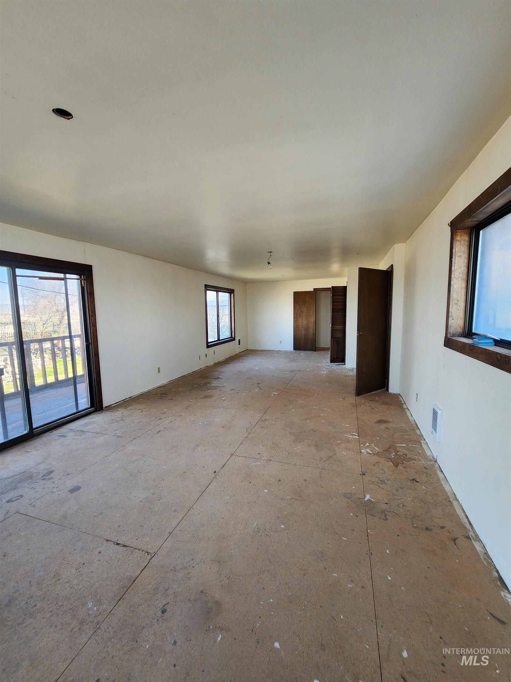 11382 W Desert Duck Ave, Mountain Home, Idaho 83647, 3 Bedrooms, 2 Bathrooms, Residential For Sale, Price $349,500,MLS 98977987