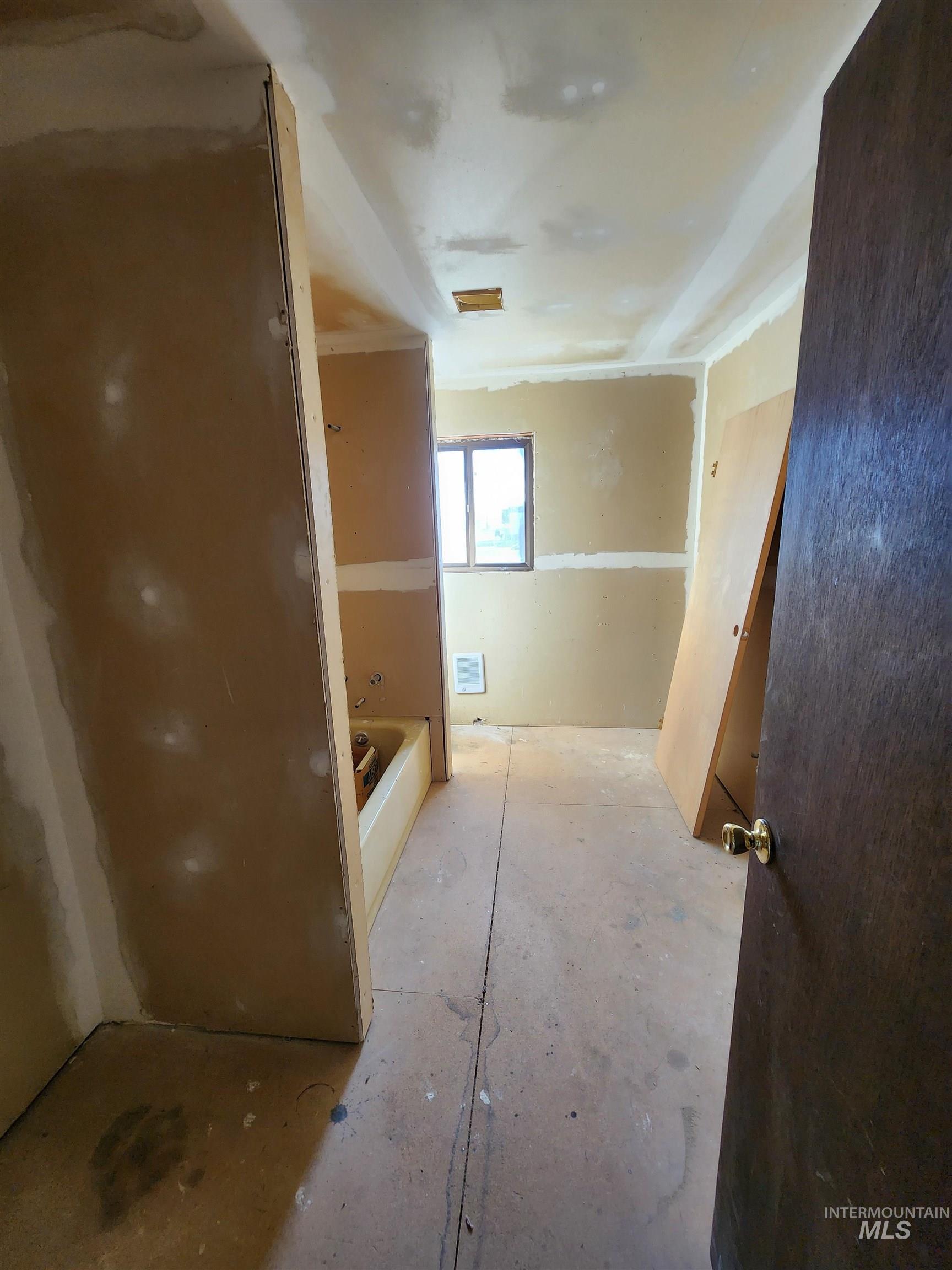 11382 W Desert Duck Ave, Mountain Home, Idaho 83647, 3 Bedrooms, 2 Bathrooms, Residential For Sale, Price $349,500,MLS 98977987