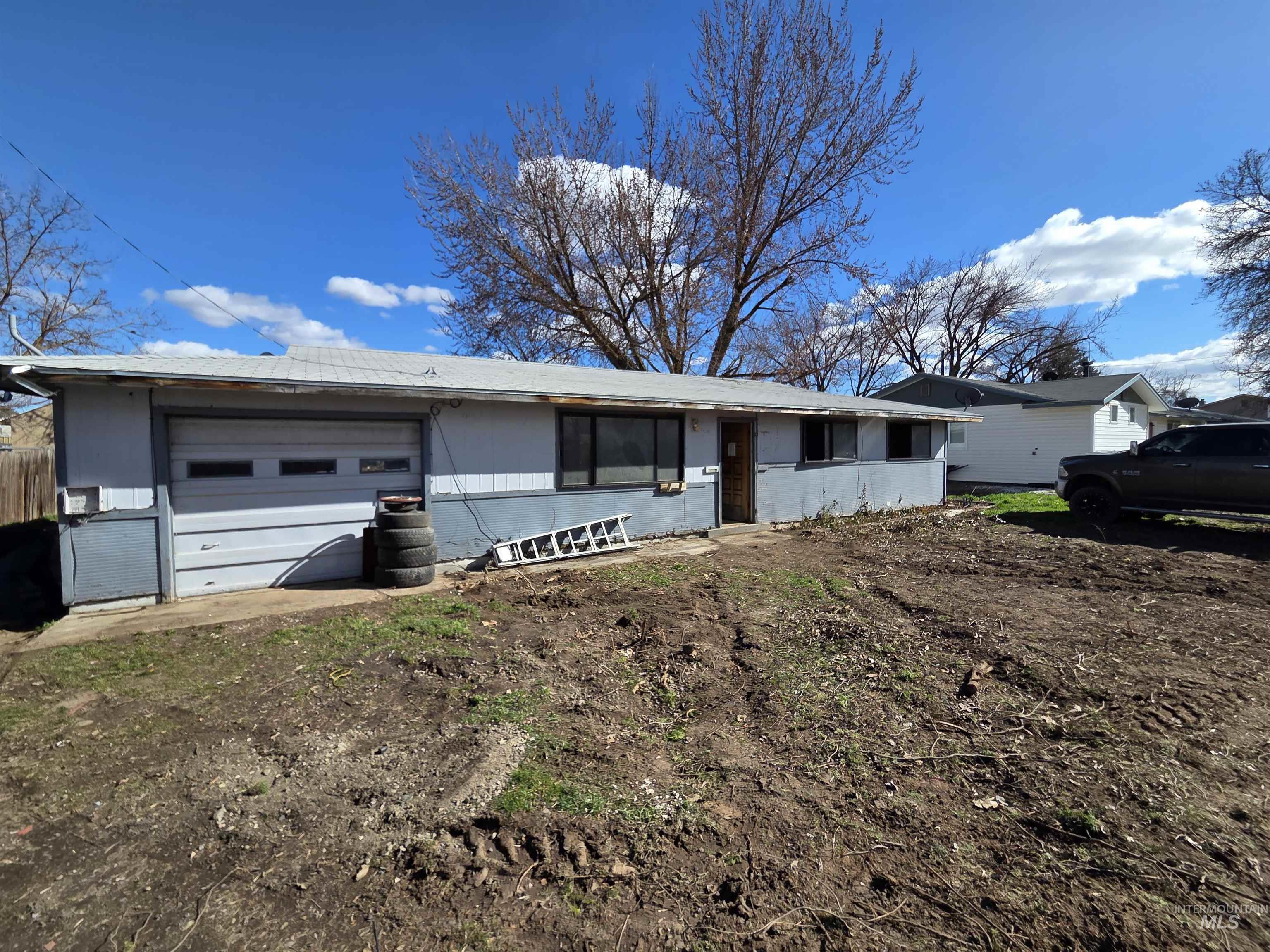 8180 N Pennsylvania Avenue, Fruitland, Idaho 83661-3537, 3 Bedrooms, 1 Bathroom, Residential For Sale, Price $220,000,MLS 98977988
