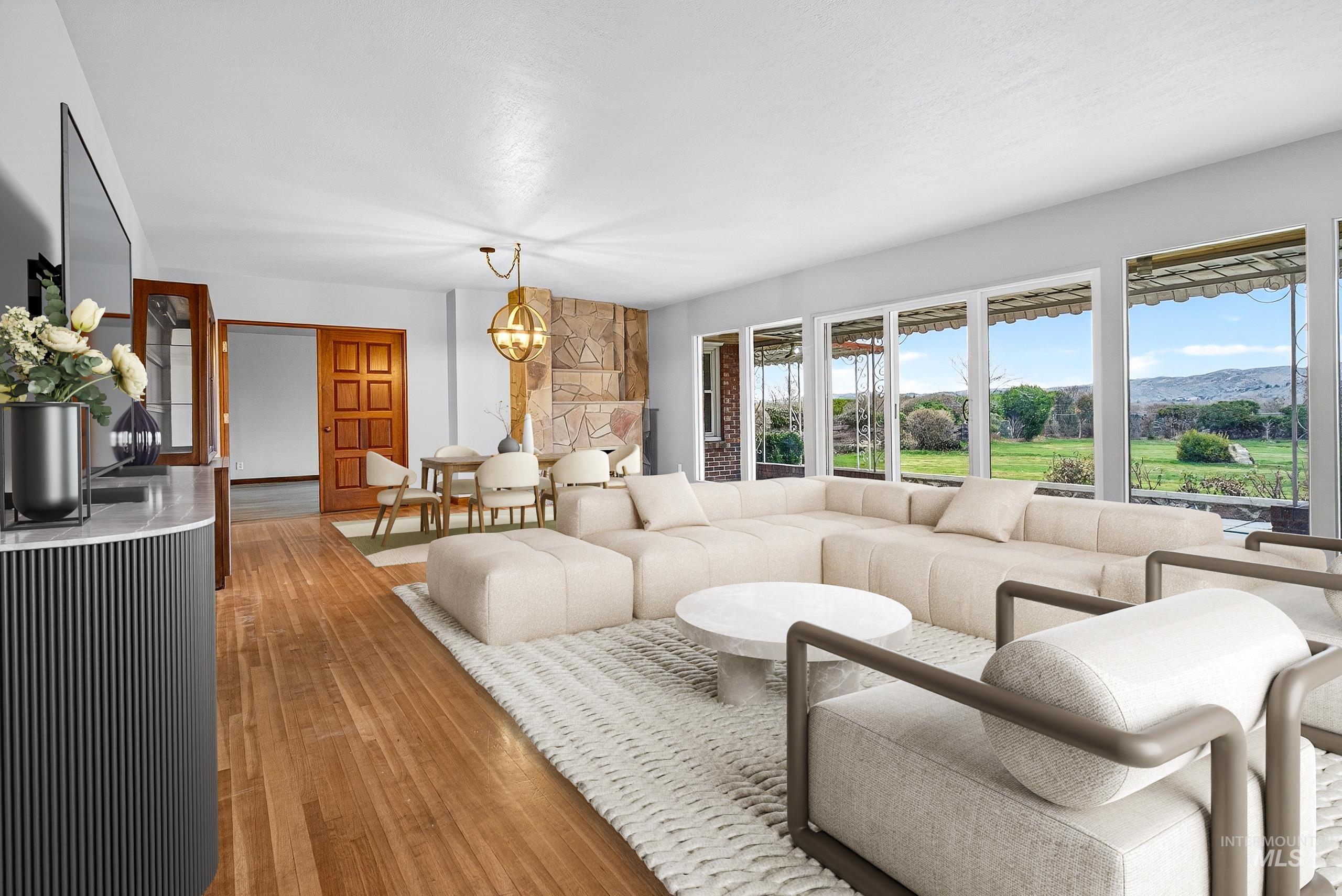 3322 N Mountain View Dr, Boise, Idaho 83704, 3 Bedrooms, 3 Bathrooms, Residential For Sale, Price $980,000,MLS 98977990