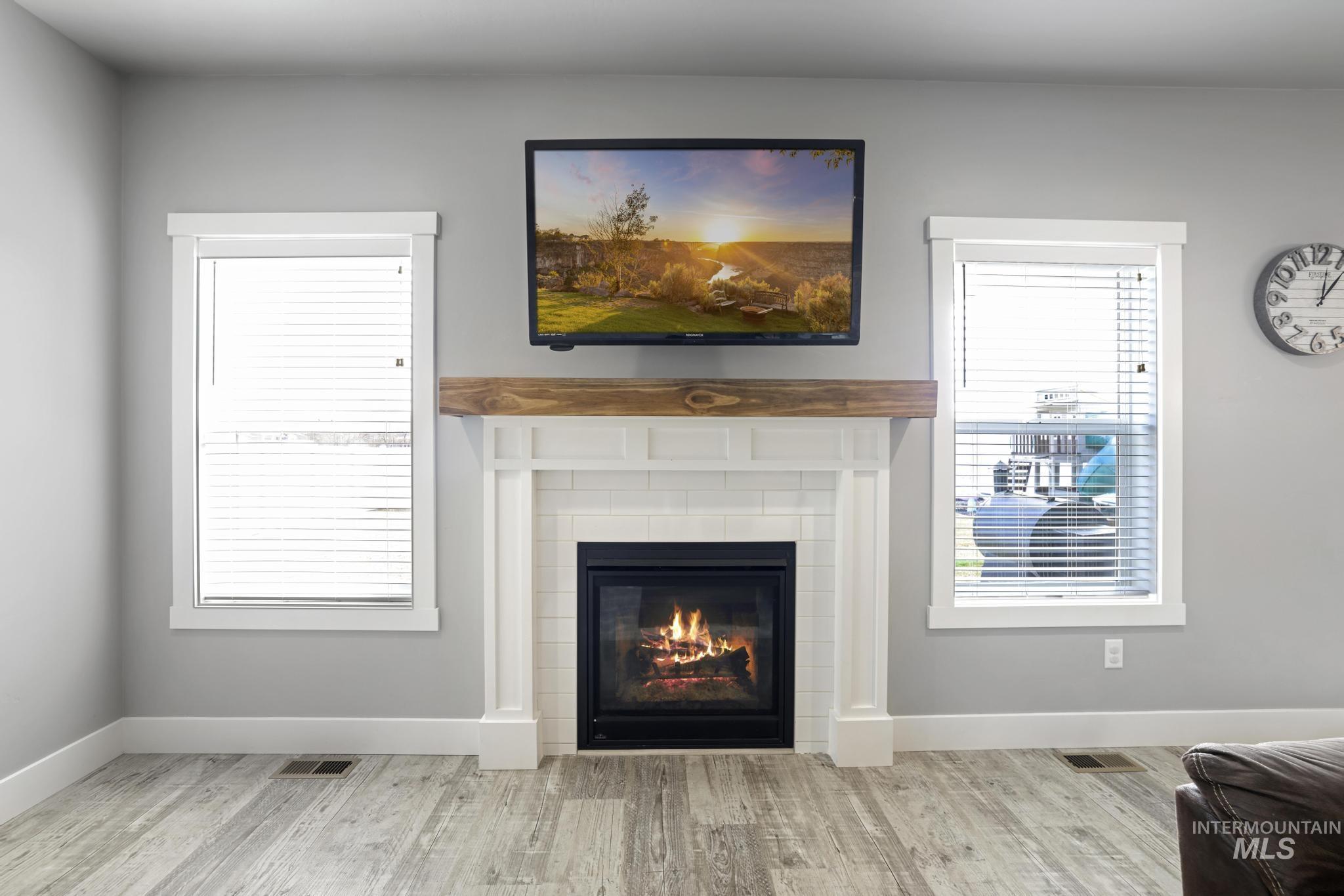 1393 Golden Pheasant Dr, Twin Falls, Idaho 83301, 3 Bedrooms, 2 Bathrooms, Residential For Sale, Price $435,000,MLS 98977991