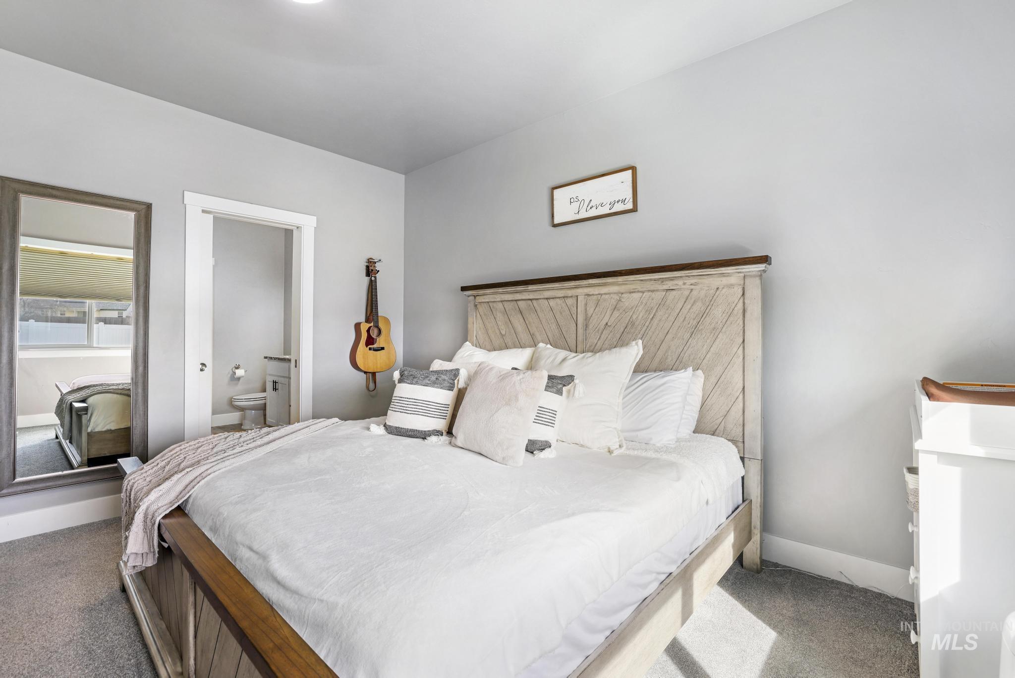 1393 Golden Pheasant Dr, Twin Falls, Idaho 83301, 3 Bedrooms, 2 Bathrooms, Residential For Sale, Price $435,000,MLS 98977991