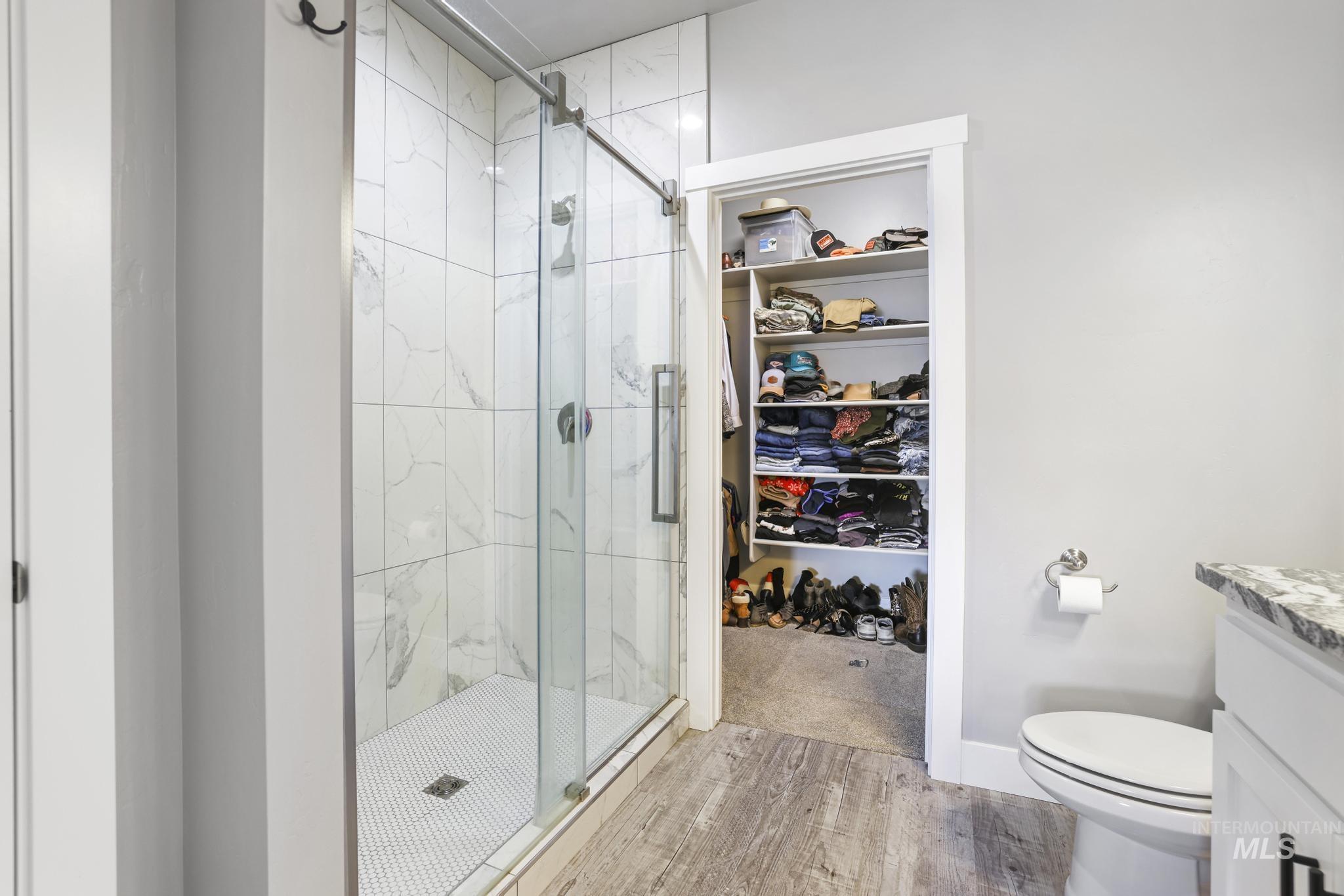 1393 Golden Pheasant Dr, Twin Falls, Idaho 83301, 3 Bedrooms, 2 Bathrooms, Residential For Sale, Price $435,000,MLS 98977991