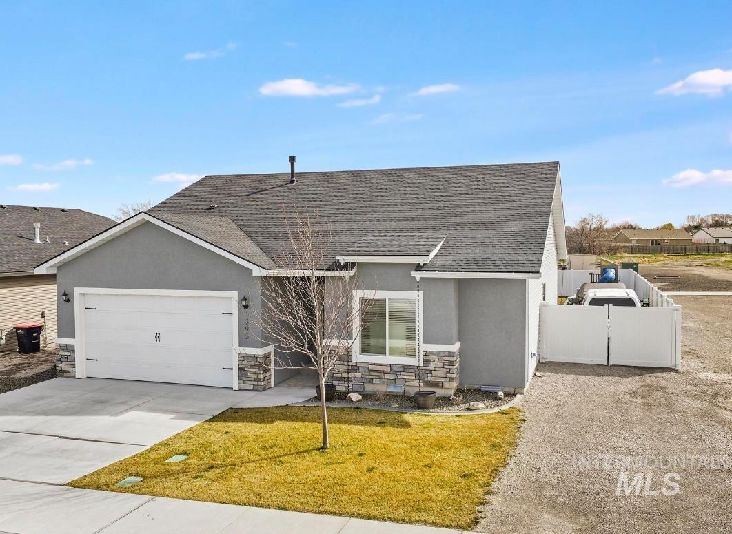 1393 Golden Pheasant Dr, Twin Falls, Idaho 83301, 3 Bedrooms, 2 Bathrooms, Residential For Sale, Price $429,900,MLS 98977991