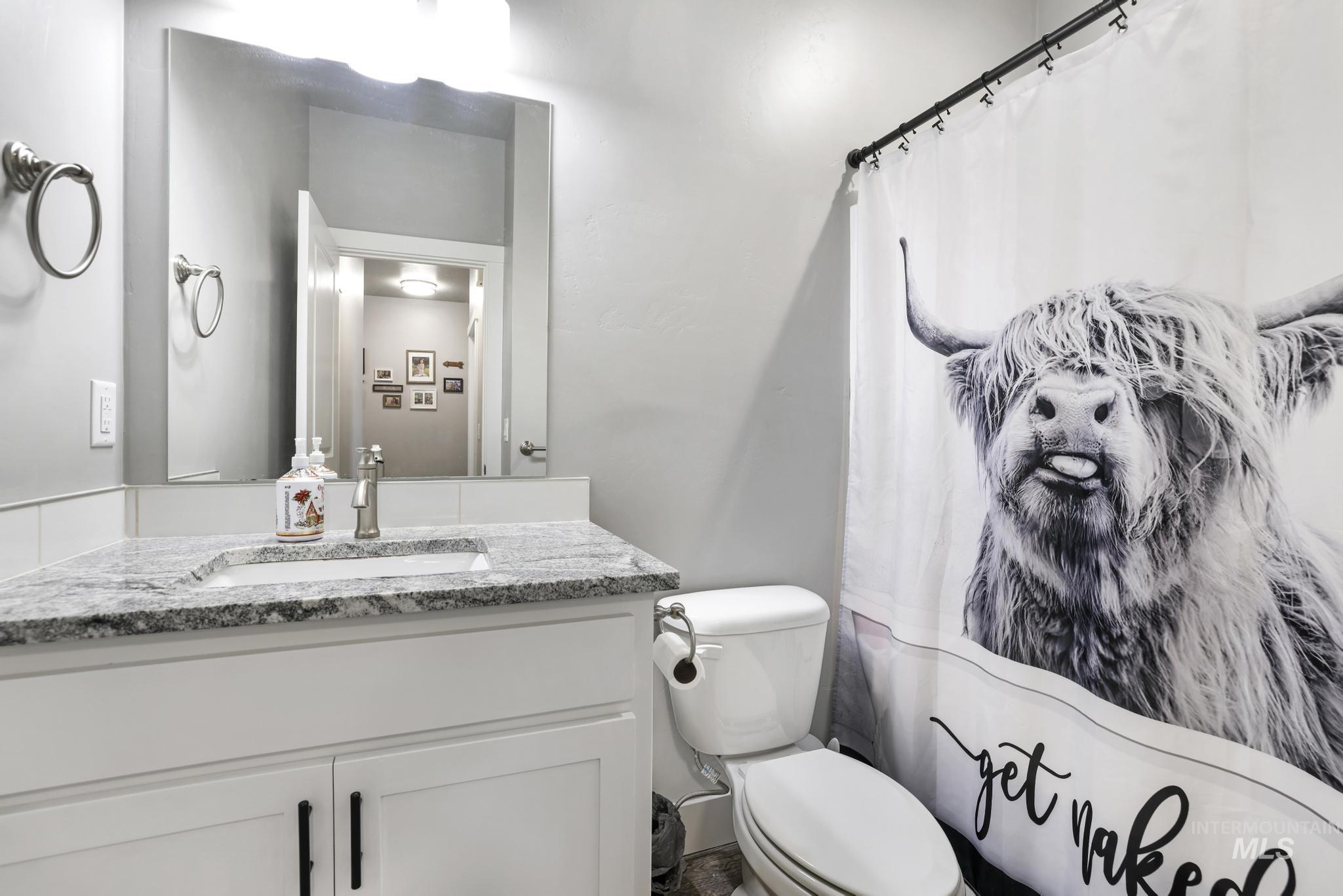 1393 Golden Pheasant Dr, Twin Falls, Idaho 83301, 3 Bedrooms, 2 Bathrooms, Residential For Sale, Price $435,000,MLS 98977991