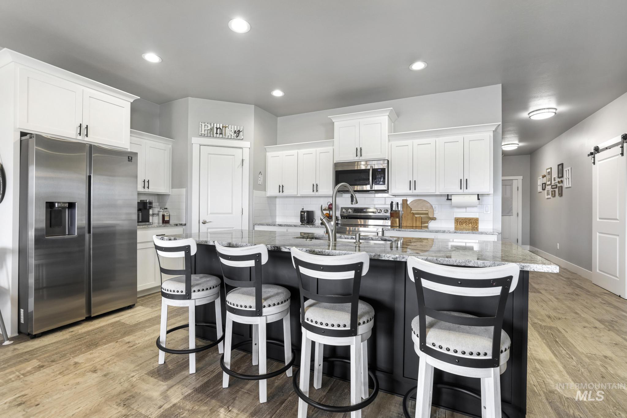 1393 Golden Pheasant Dr, Twin Falls, Idaho 83301, 3 Bedrooms, 2 Bathrooms, Residential For Sale, Price $435,000,MLS 98977991