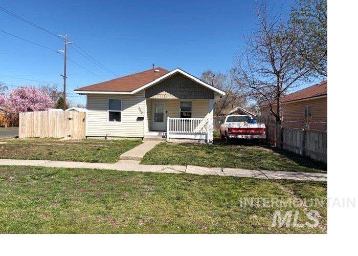 460 3rd Ave N, Twin Falls, Idaho 83301, 3 Bedrooms, 1 Bathroom, Residential For Sale, Price $271,500,MLS 98977992