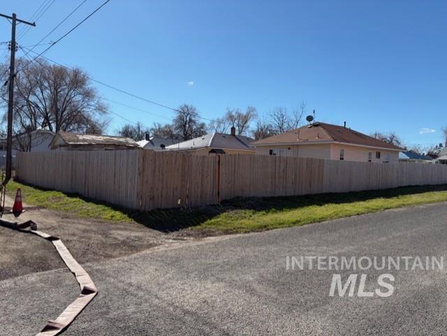 460 3rd Ave N, Twin Falls, Idaho 83301, 3 Bedrooms, 1 Bathroom, Residential For Sale, Price $274,000,MLS 98977992