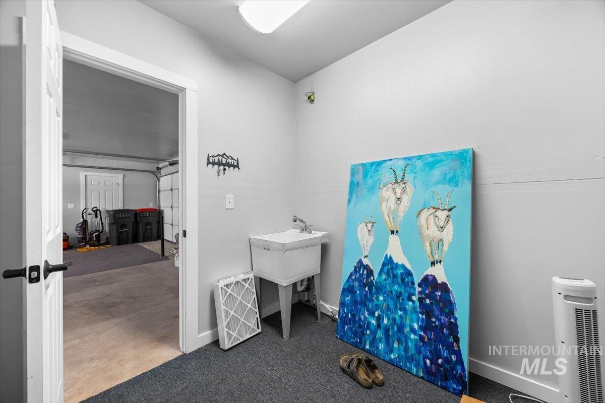 4991 N Sun Shimmer Ave, Meridian, Idaho 83646, 5 Bedrooms, 3 Bathrooms, Residential For Sale, Price $619,900,MLS 98977993