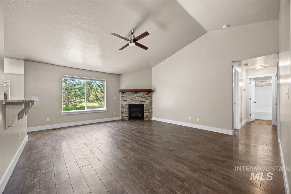 4991 N Sun Shimmer Ave, Meridian, Idaho 83646, 5 Bedrooms, 3 Bathrooms, Residential For Sale, Price $619,900,MLS 98977993