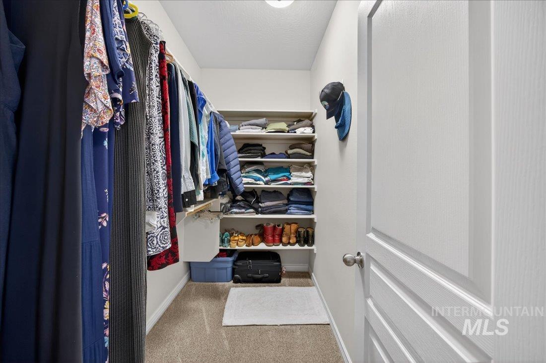 649 Lilac Street, Fruitland, Idaho 83619, 5 Bedrooms, 3 Bathrooms, Residential For Sale, Price $440,000,MLS 98977995