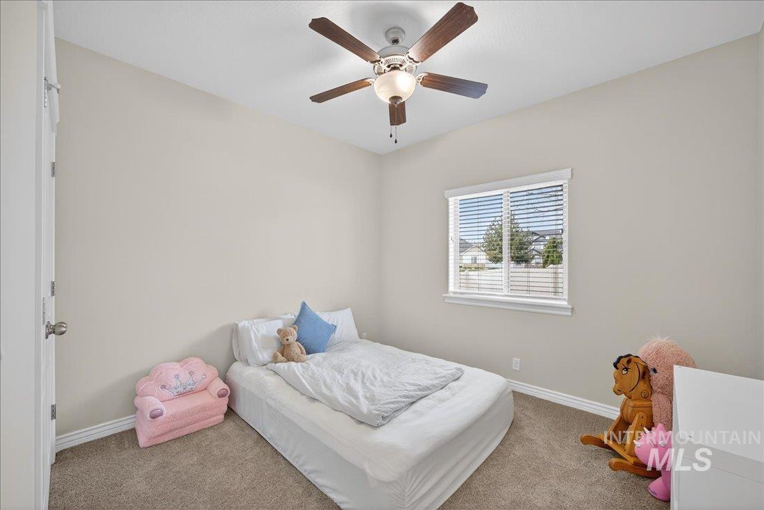 649 Lilac Street, Fruitland, Idaho 83619, 5 Bedrooms, 3 Bathrooms, Residential For Sale, Price $440,000,MLS 98977995