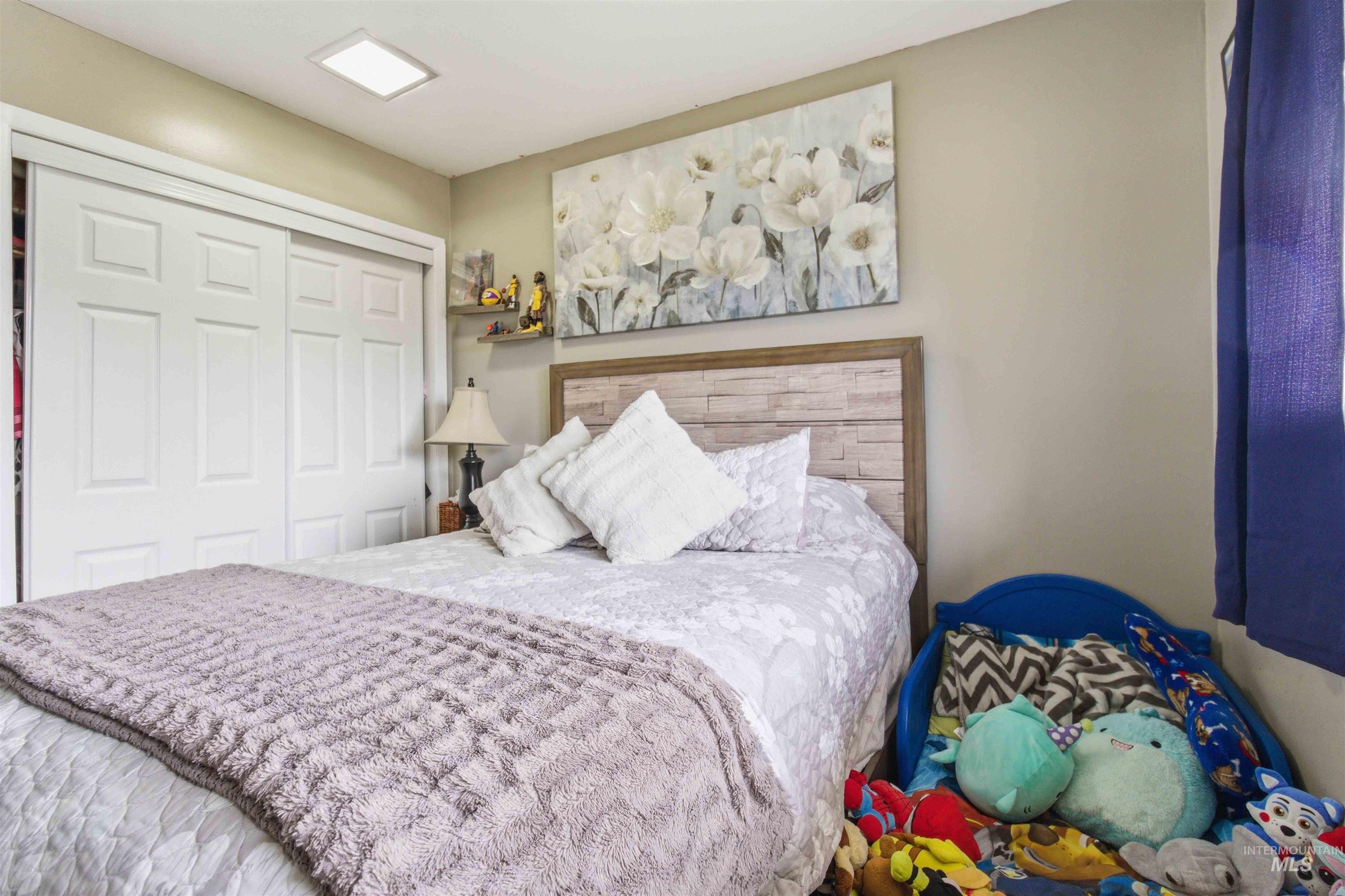 885 E 17th N, Mountain Home, Idaho 83647, 3 Bedrooms, 1 Bathroom, Residential For Sale, Price $250,000,MLS 98977997