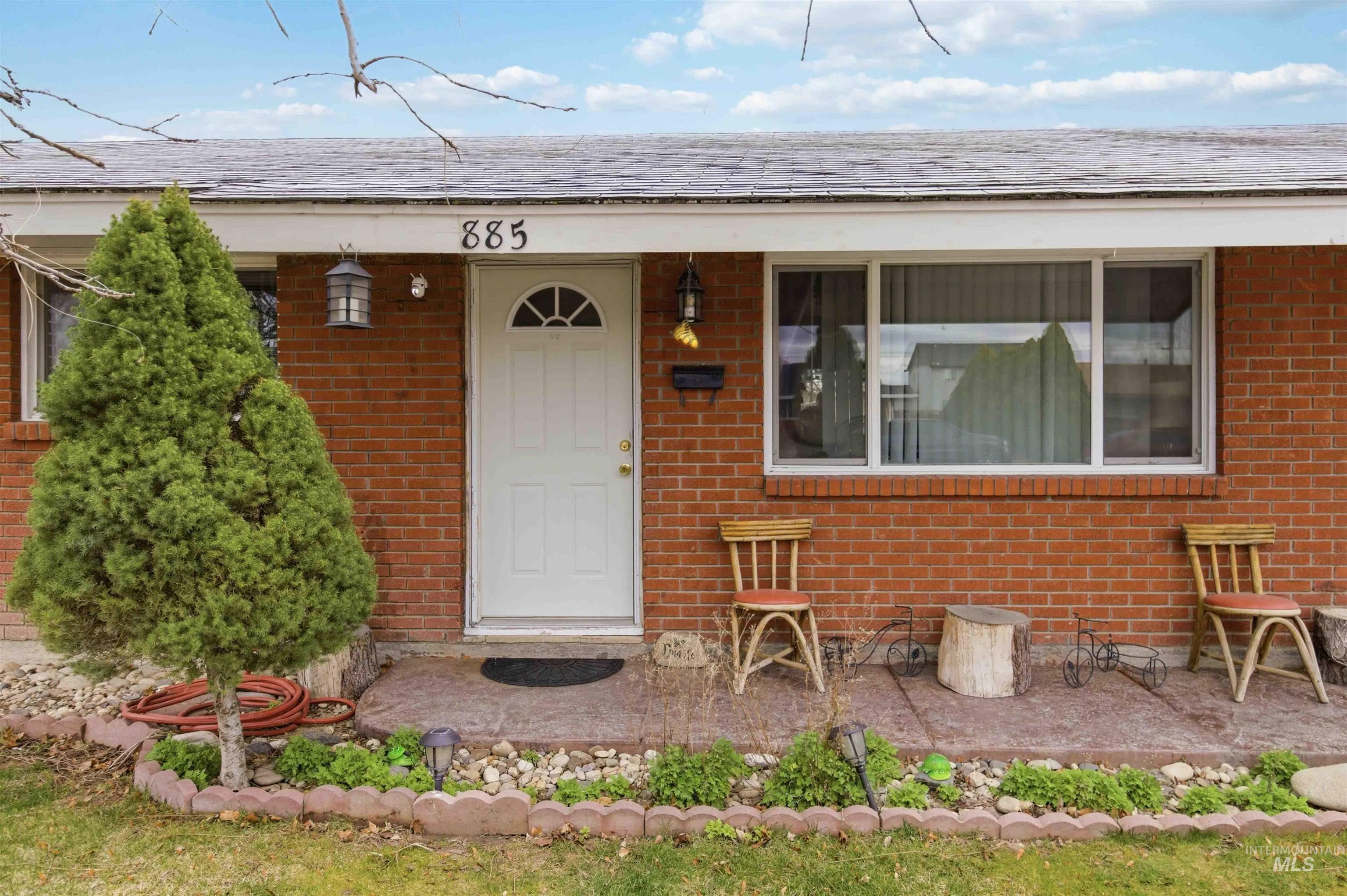 885 E 17th N, Mountain Home, Idaho 83647, 3 Bedrooms, 1 Bathroom, Residential For Sale, Price $250,000,MLS 98977997