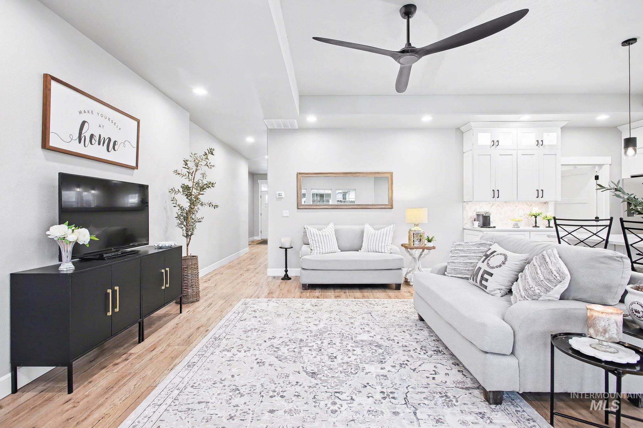 3213 Blackhawk Crt, Lewiston, Idaho 83501, 3 Bedrooms, 2 Bathrooms, Residential For Sale, Price $699,900,MLS 98978000