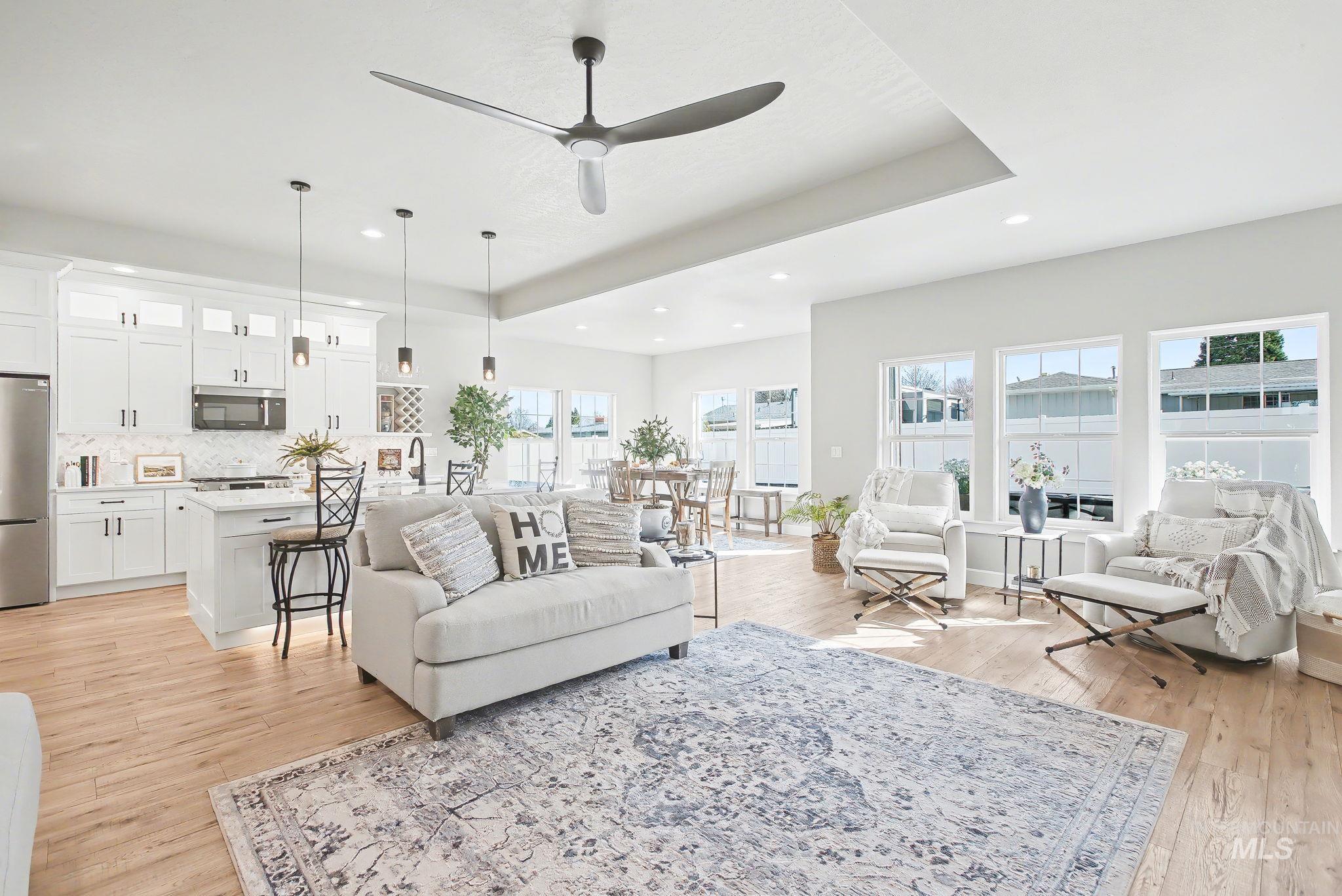 3213 Blackhawk Crt, Lewiston, Idaho 83501, 3 Bedrooms, 2 Bathrooms, Residential For Sale, Price $699,900,MLS 98978000