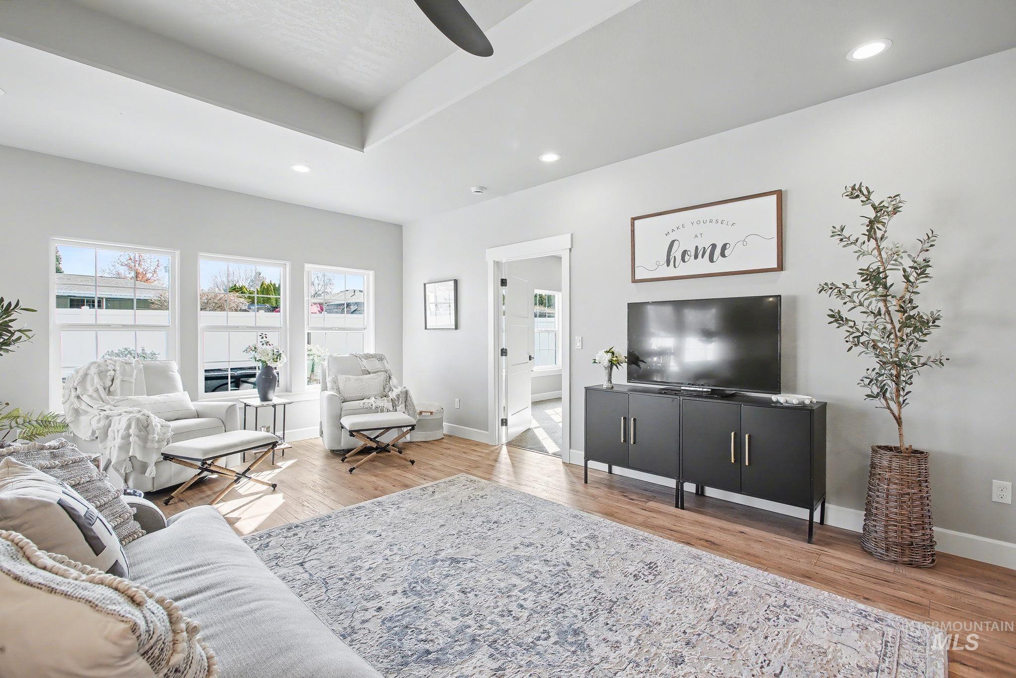 3213 Blackhawk Crt, Lewiston, Idaho 83501, 3 Bedrooms, 2 Bathrooms, Residential For Sale, Price $699,900,MLS 98978000