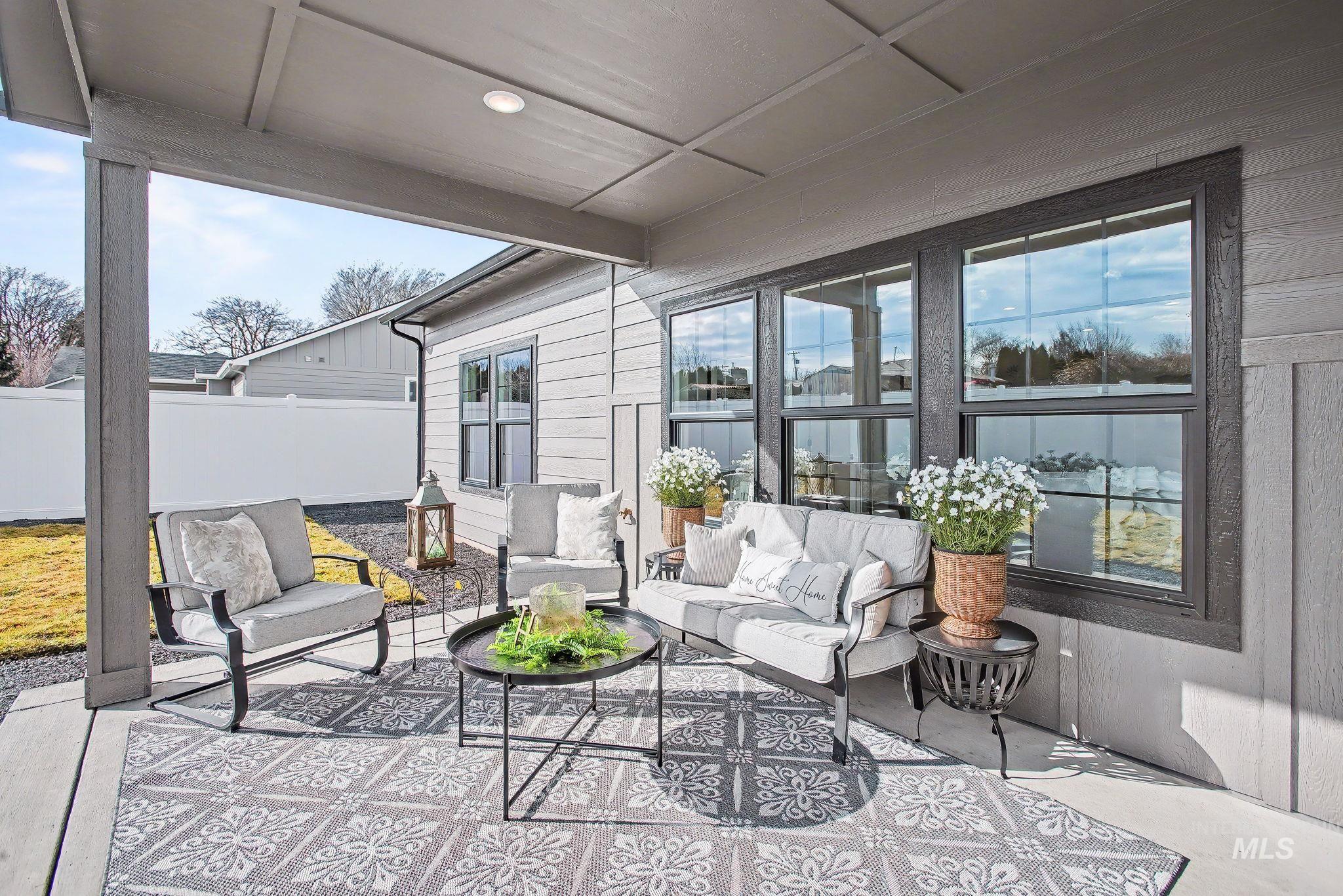 3213 Blackhawk Crt, Lewiston, Idaho 83501, 3 Bedrooms, 2 Bathrooms, Residential For Sale, Price $699,900,MLS 98978000