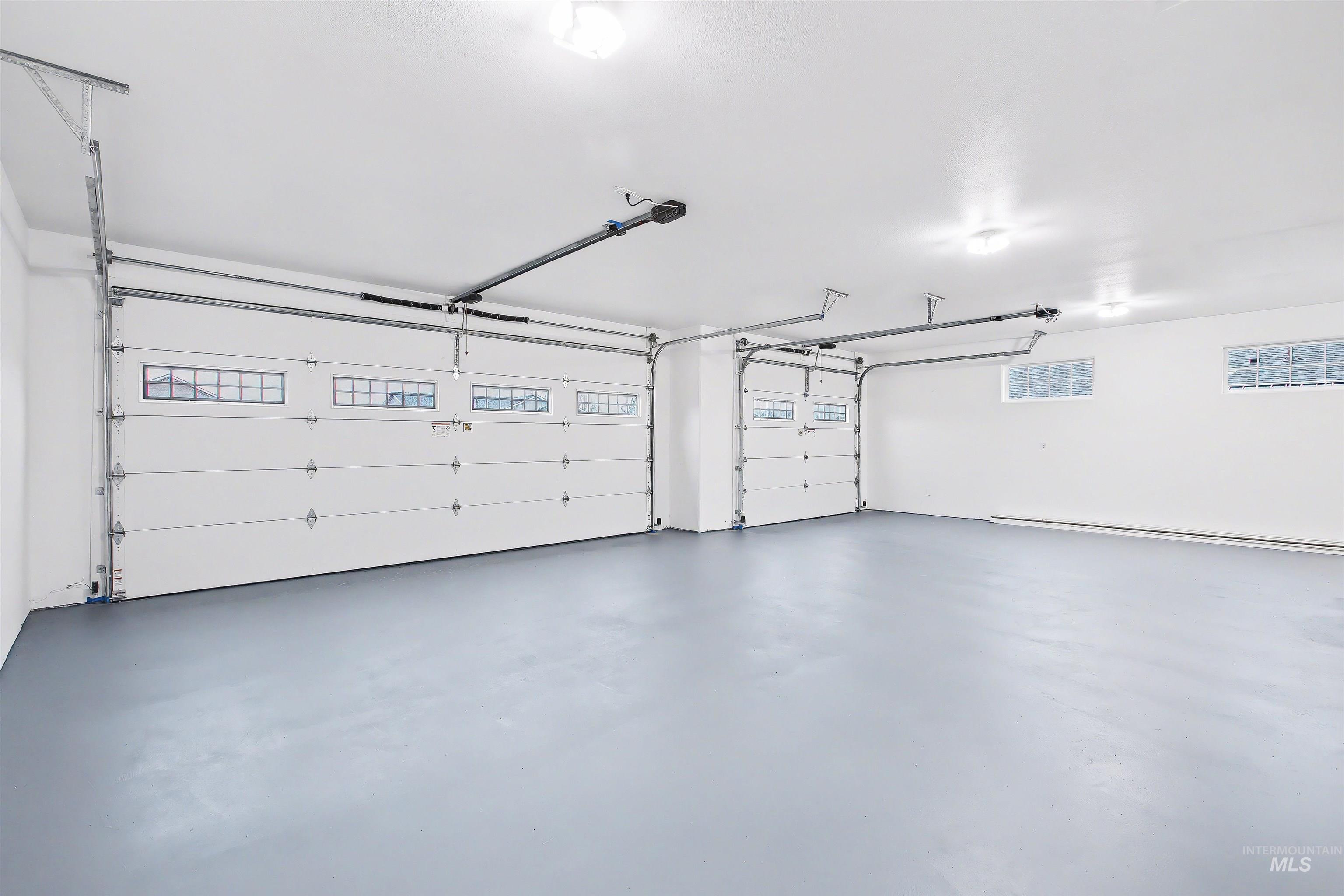 3213 Blackhawk Crt, Lewiston, Idaho 83501, 3 Bedrooms, 2 Bathrooms, Residential For Sale, Price $699,900,MLS 98978000