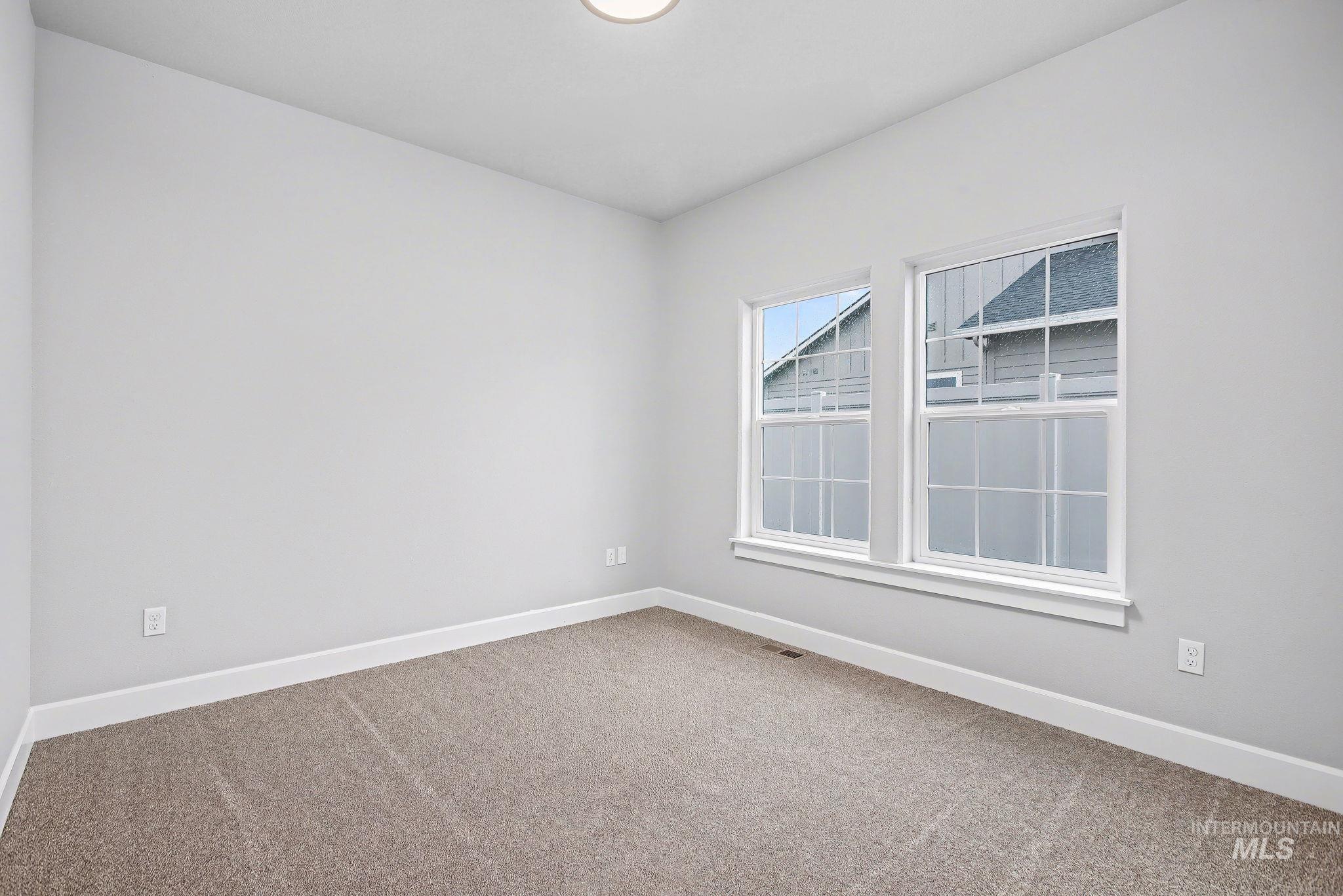 3213 Blackhawk Crt, Lewiston, Idaho 83501, 3 Bedrooms, 2 Bathrooms, Residential For Sale, Price $699,900,MLS 98978000