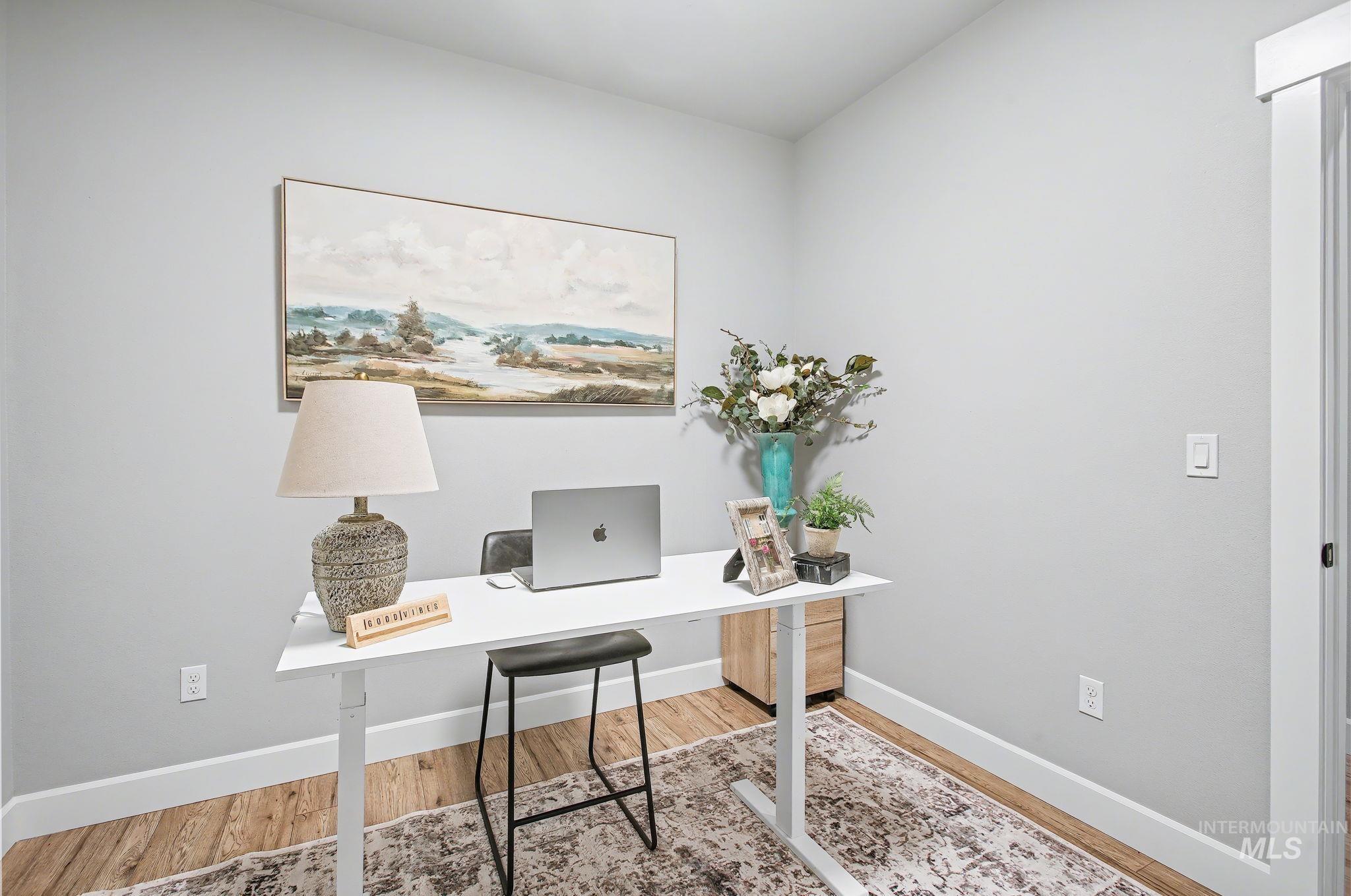 3213 Blackhawk Crt, Lewiston, Idaho 83501, 3 Bedrooms, 2 Bathrooms, Residential For Sale, Price $699,900,MLS 98978000