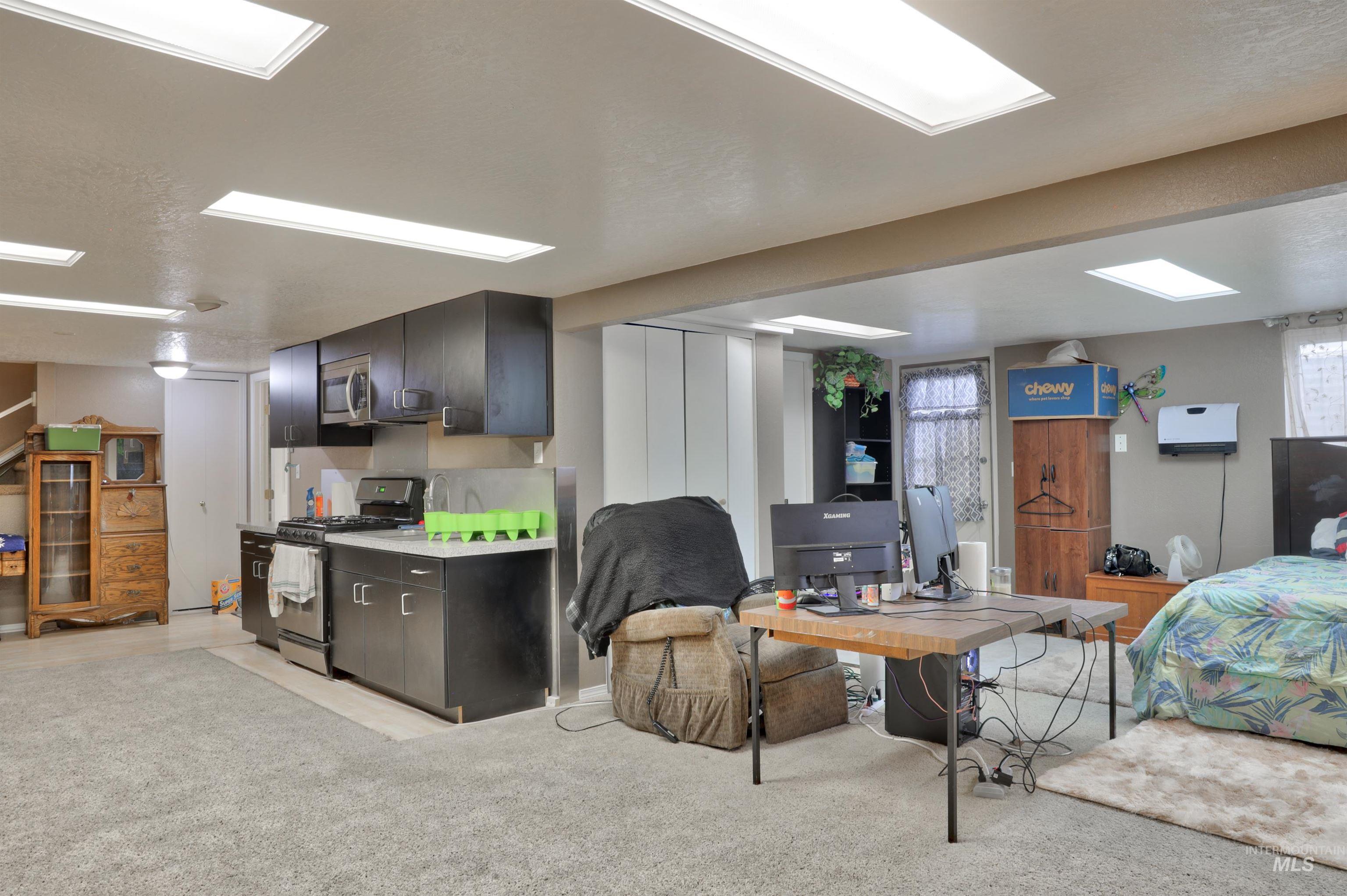 513 Ruth Ln., Nampa, Idaho 83686, 6 Bedrooms, 3.5 Bathrooms, Residential For Sale, Price $740,000,MLS 98978002