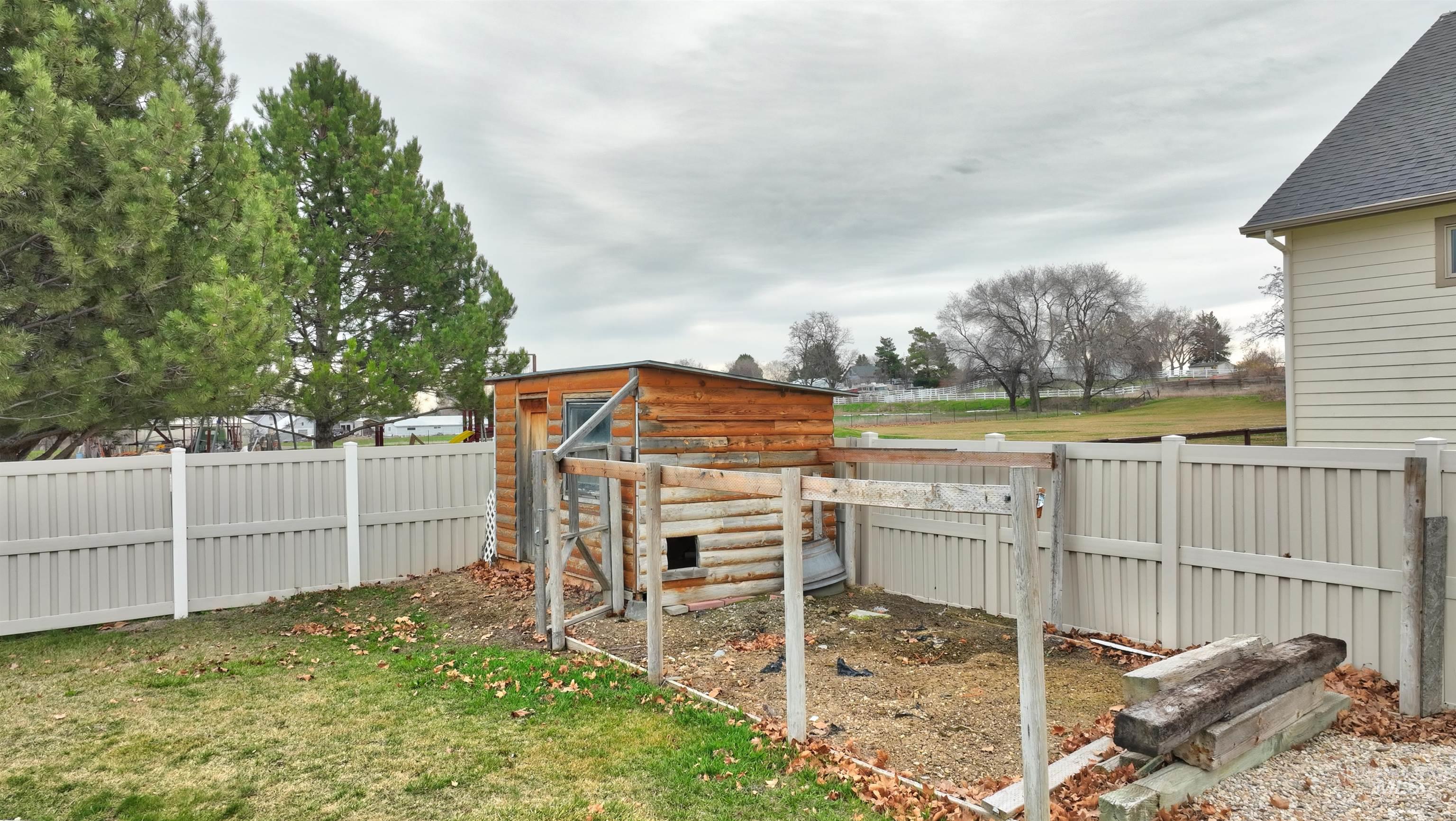 513 Ruth Ln., Nampa, Idaho 83686, 6 Bedrooms, 3.5 Bathrooms, Residential For Sale, Price $740,000,MLS 98978002